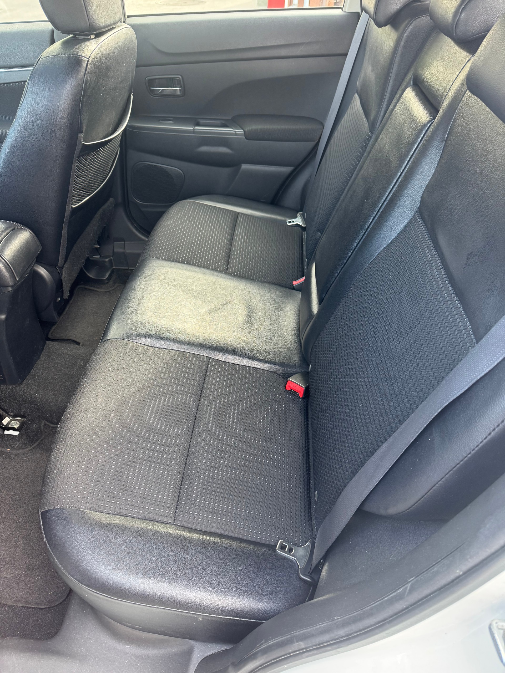 CITROEN C4 Aircross 1.8 HDi Exclusive 4WD-image-9