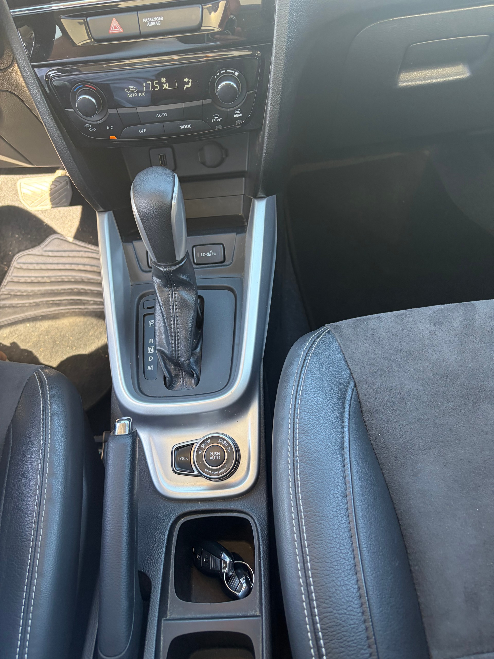 SUZUKI Vitara 1.6 Compact Top Automatic 4x4-image-12