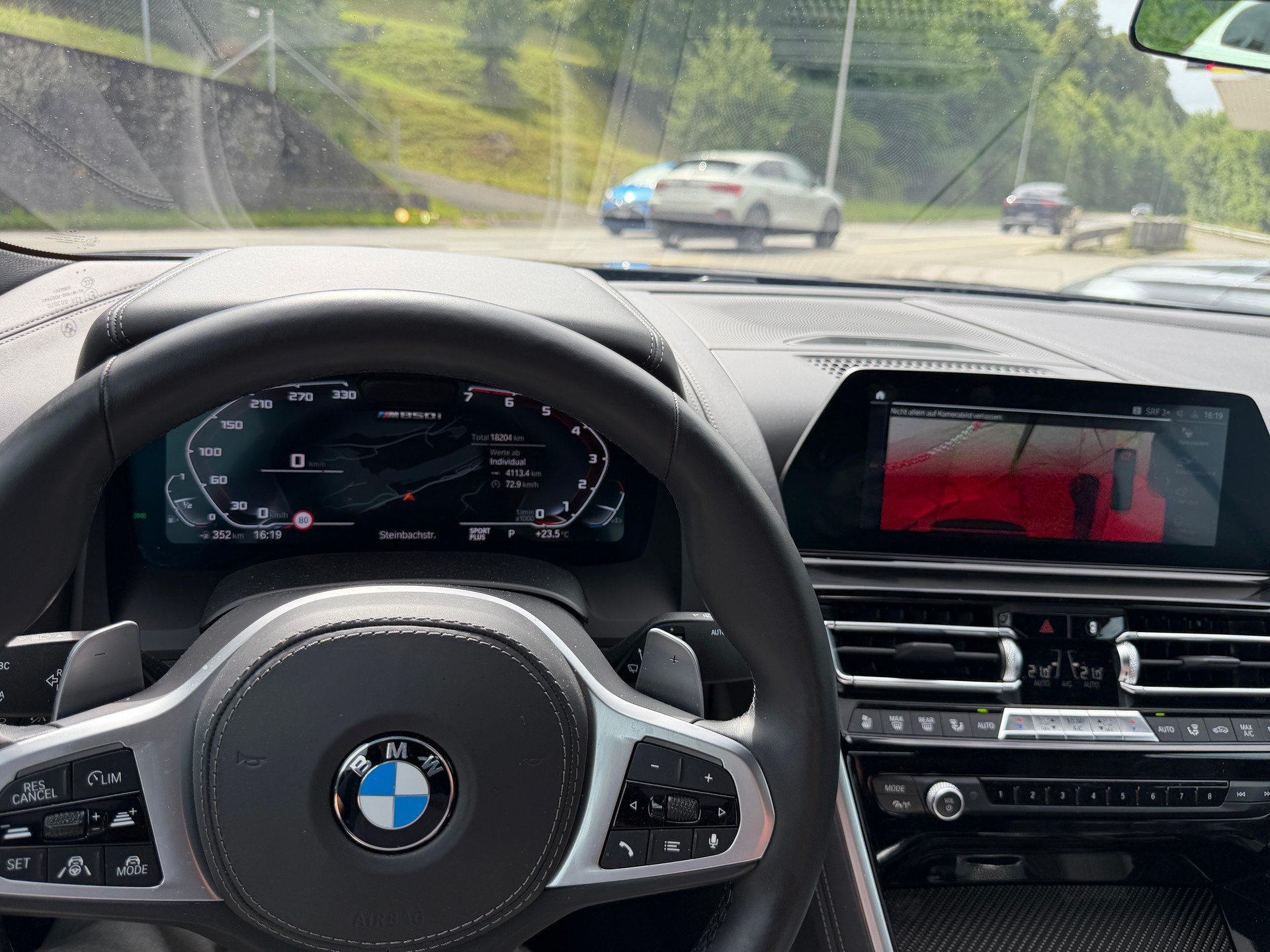 BMW M850i xDrive Steptronic-image-13