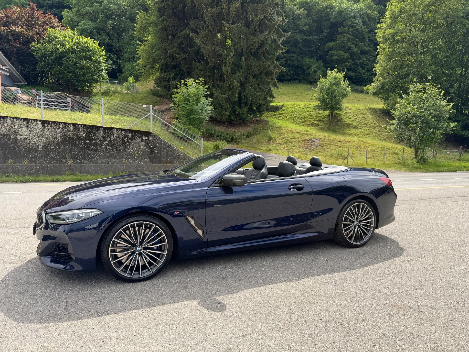 BMW M850i xDrive Steptronic-image-2