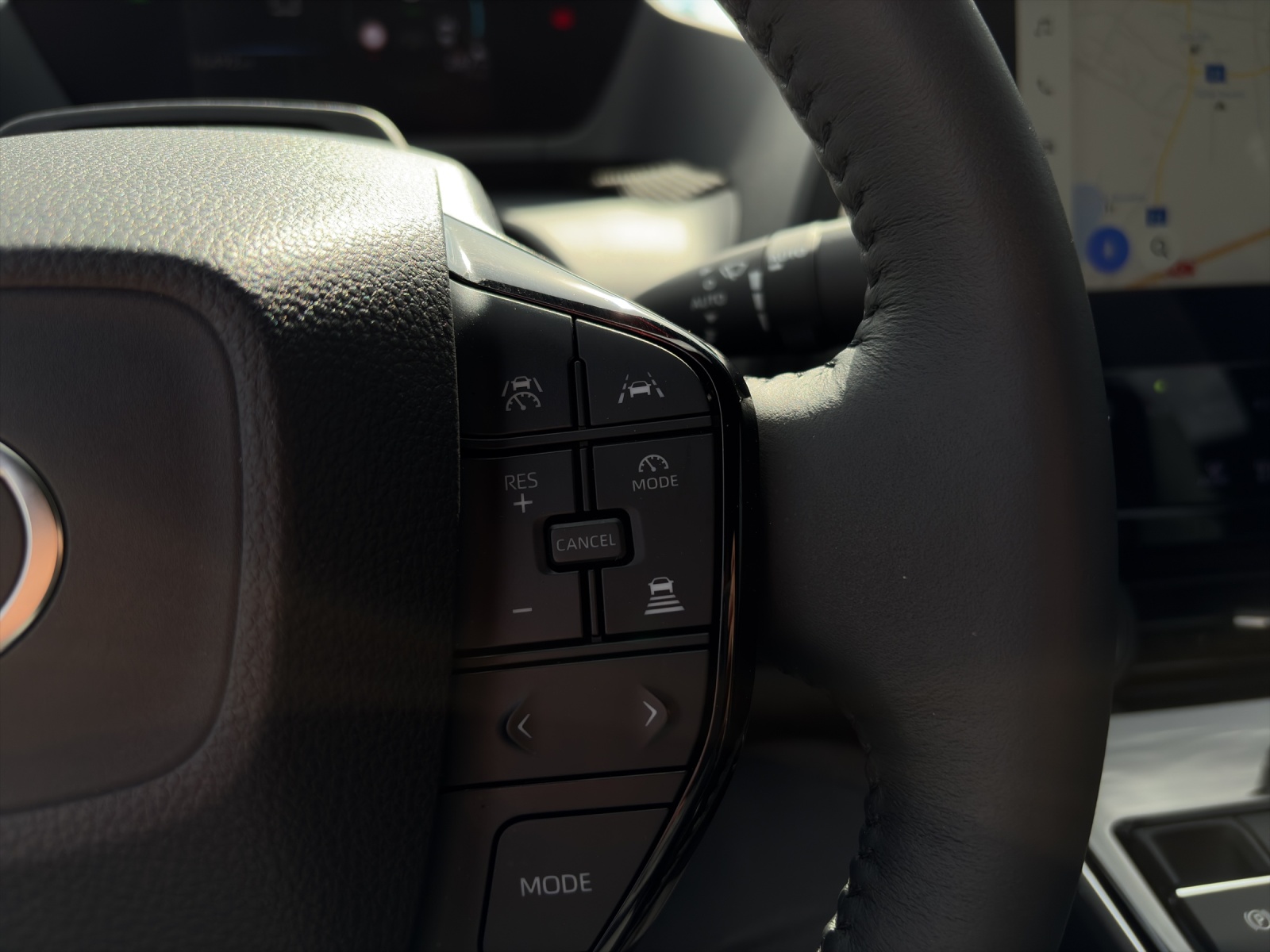 TOYOTA bZ4X Premium AWD-image-18