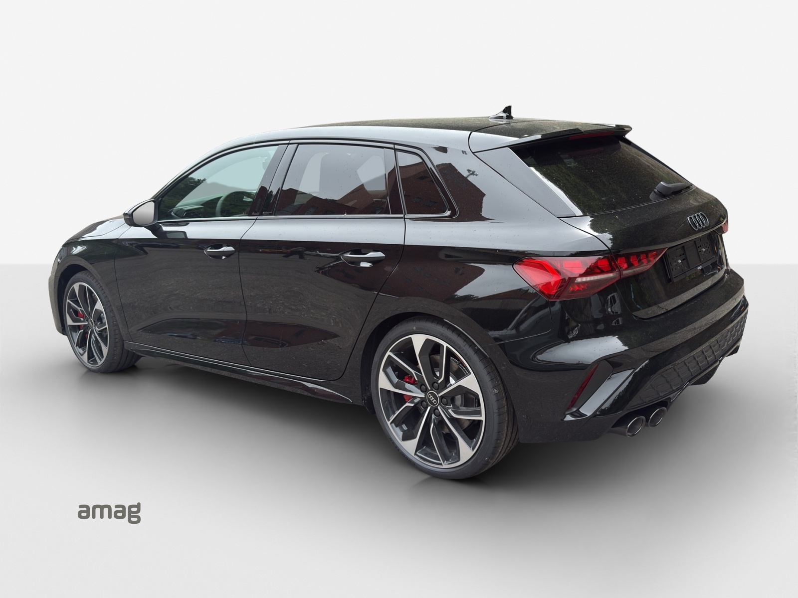 AUDI S3 Sportback TFSI quattro S-tronic-image-2