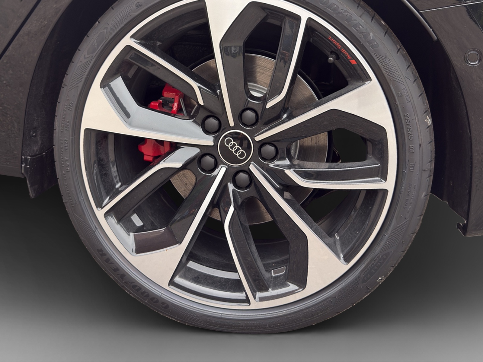 AUDI S3 Sportback TFSI quattro S-tronic-image-13