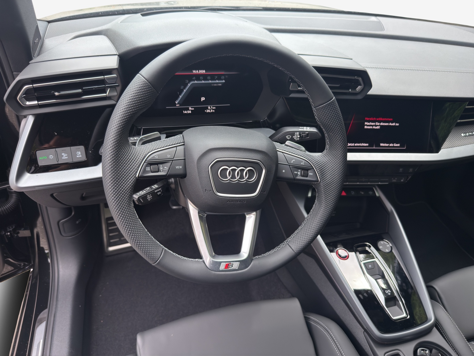 AUDI S3 Sportback TFSI quattro S-tronic-image-9