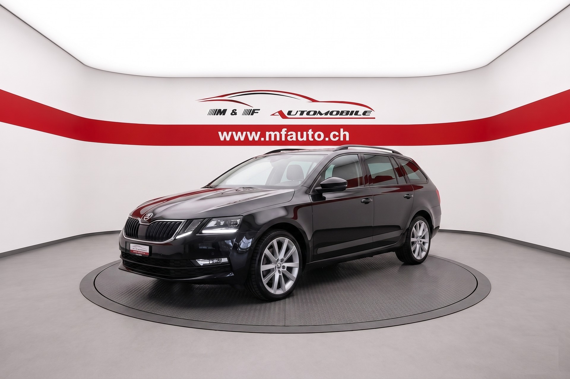 SKODA Octavia Combi 2.0 TDI 184 Ambition 4x4 DSG-image-0