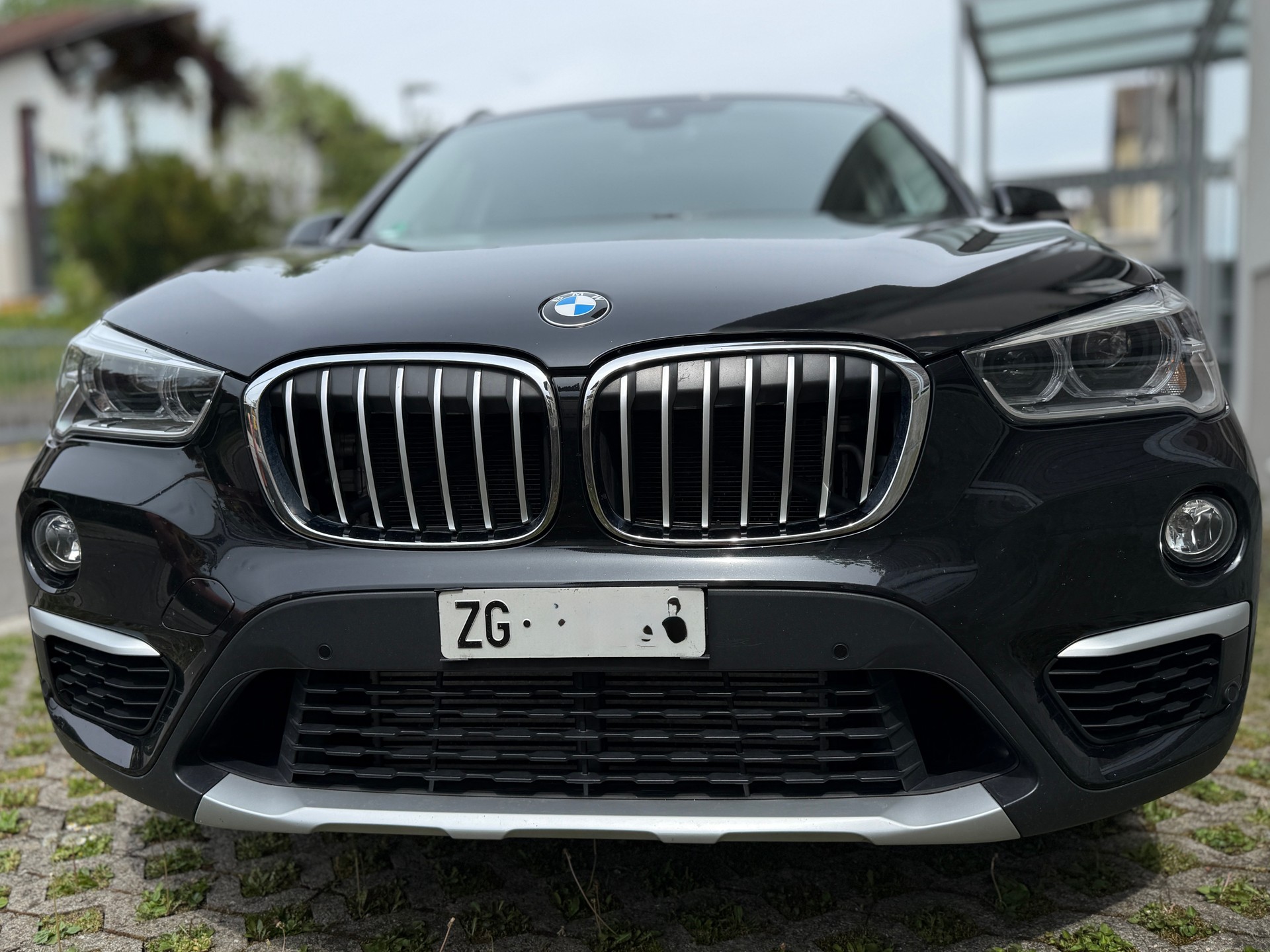 BMW 25i xDrive-image-1