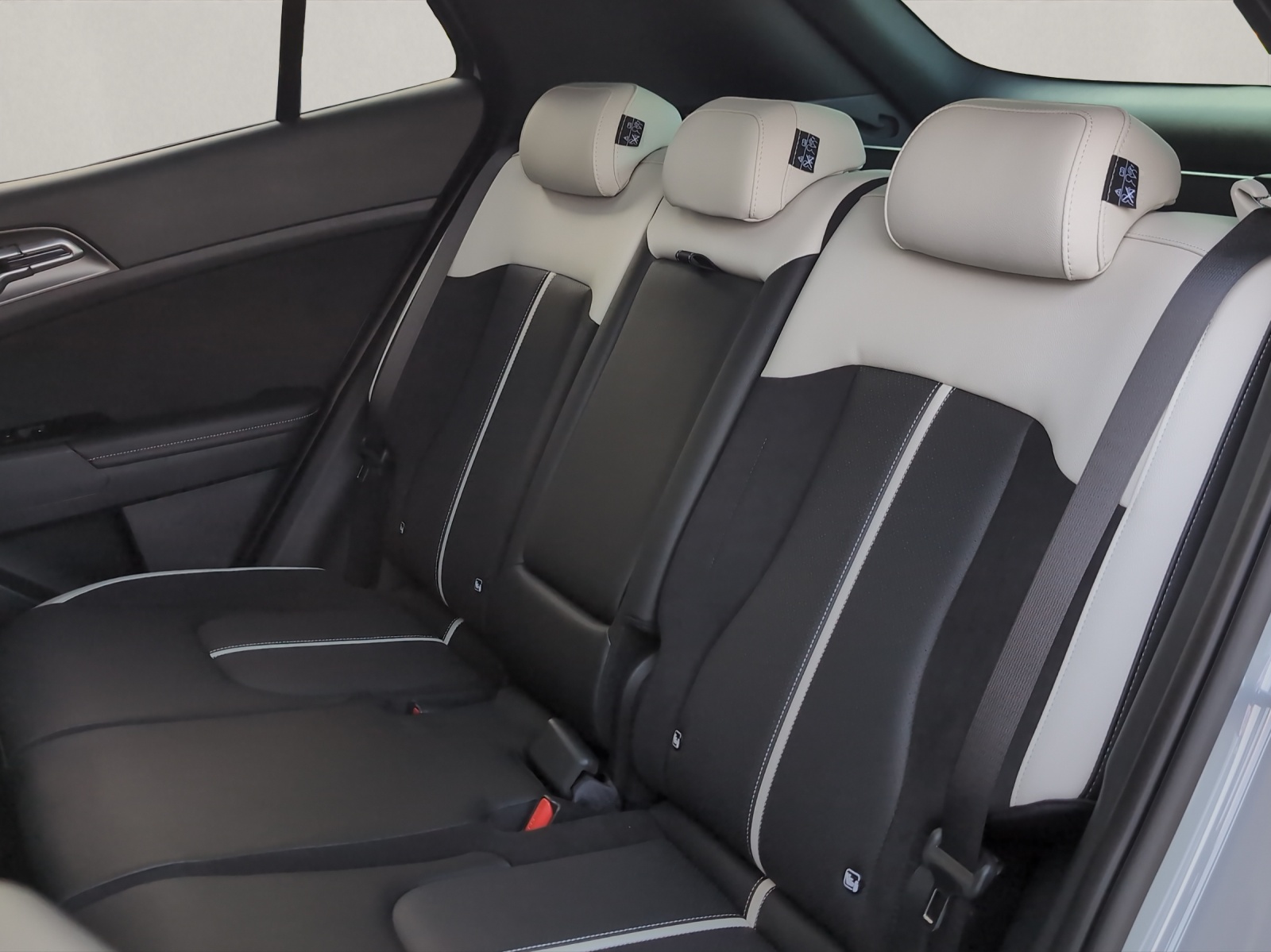 KIA Sportage 1.6 T-GDi Hybrid GT-Line-image-17