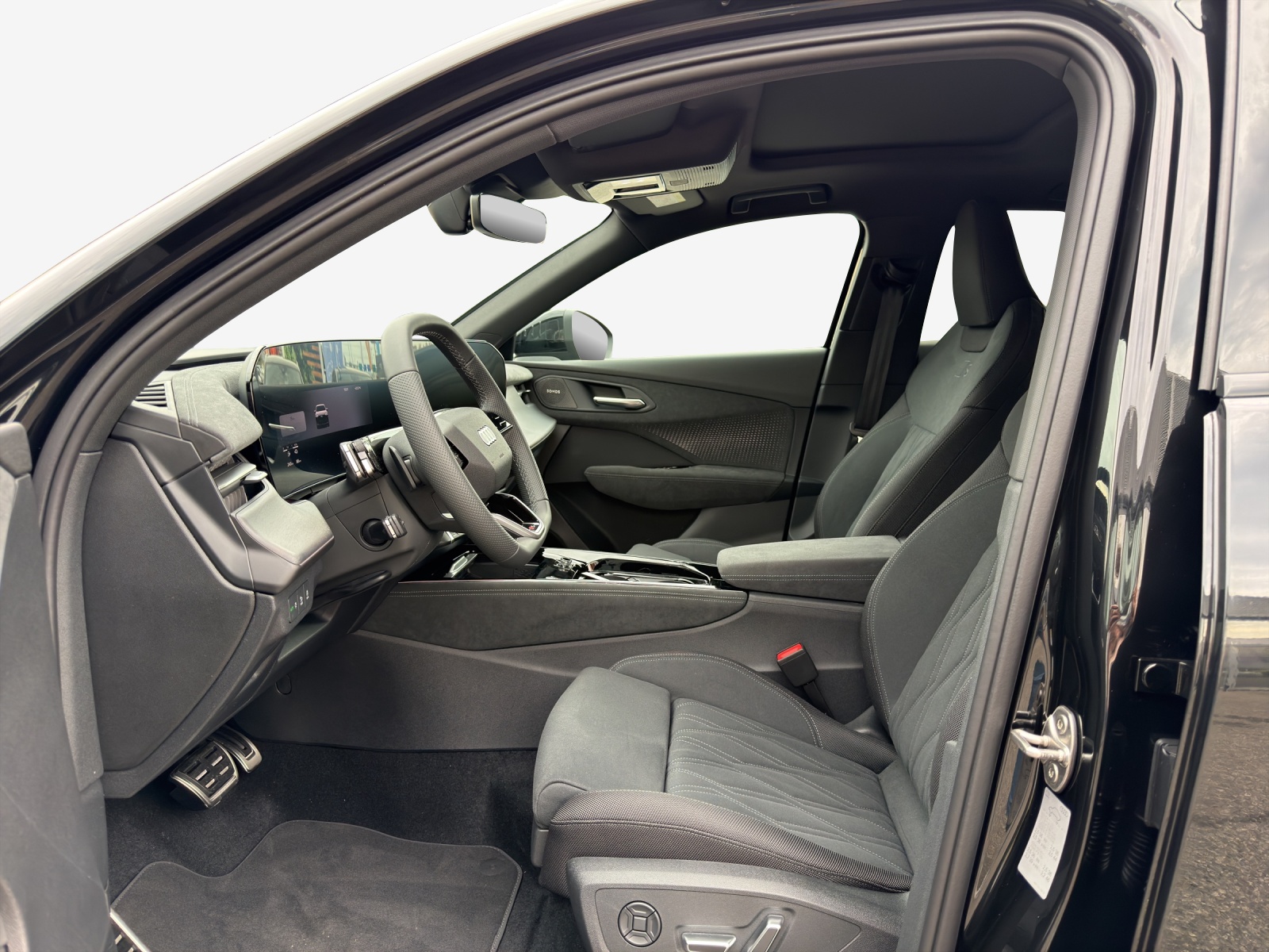 AUDI Q3 Sportback e-hybrid 200 kW S tronig-image-7