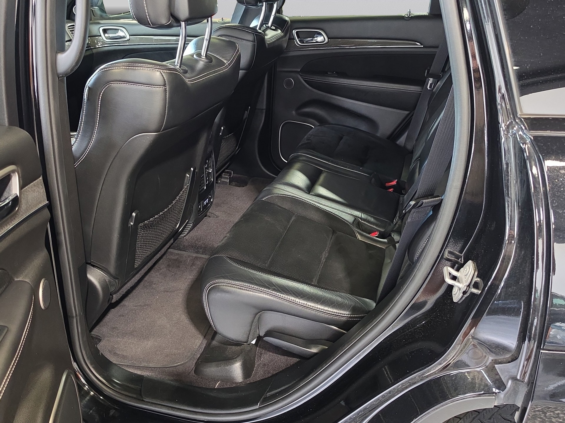 JEEP Grand Cherokee 6.4 V8 HEMI SRT8 Automatic-image-17