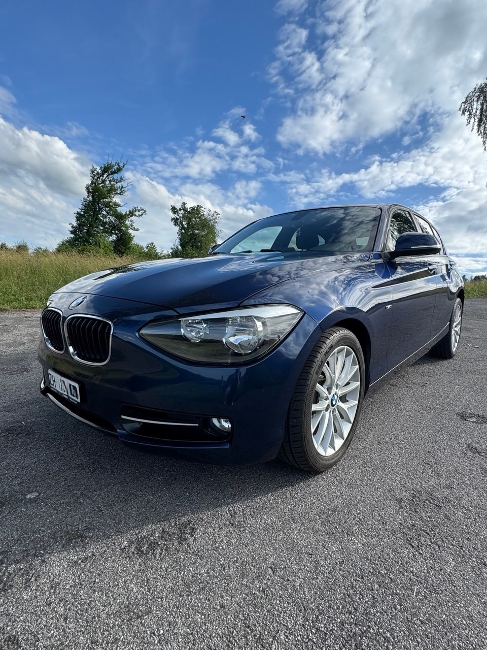 BMW 118i Sport Line-image-0