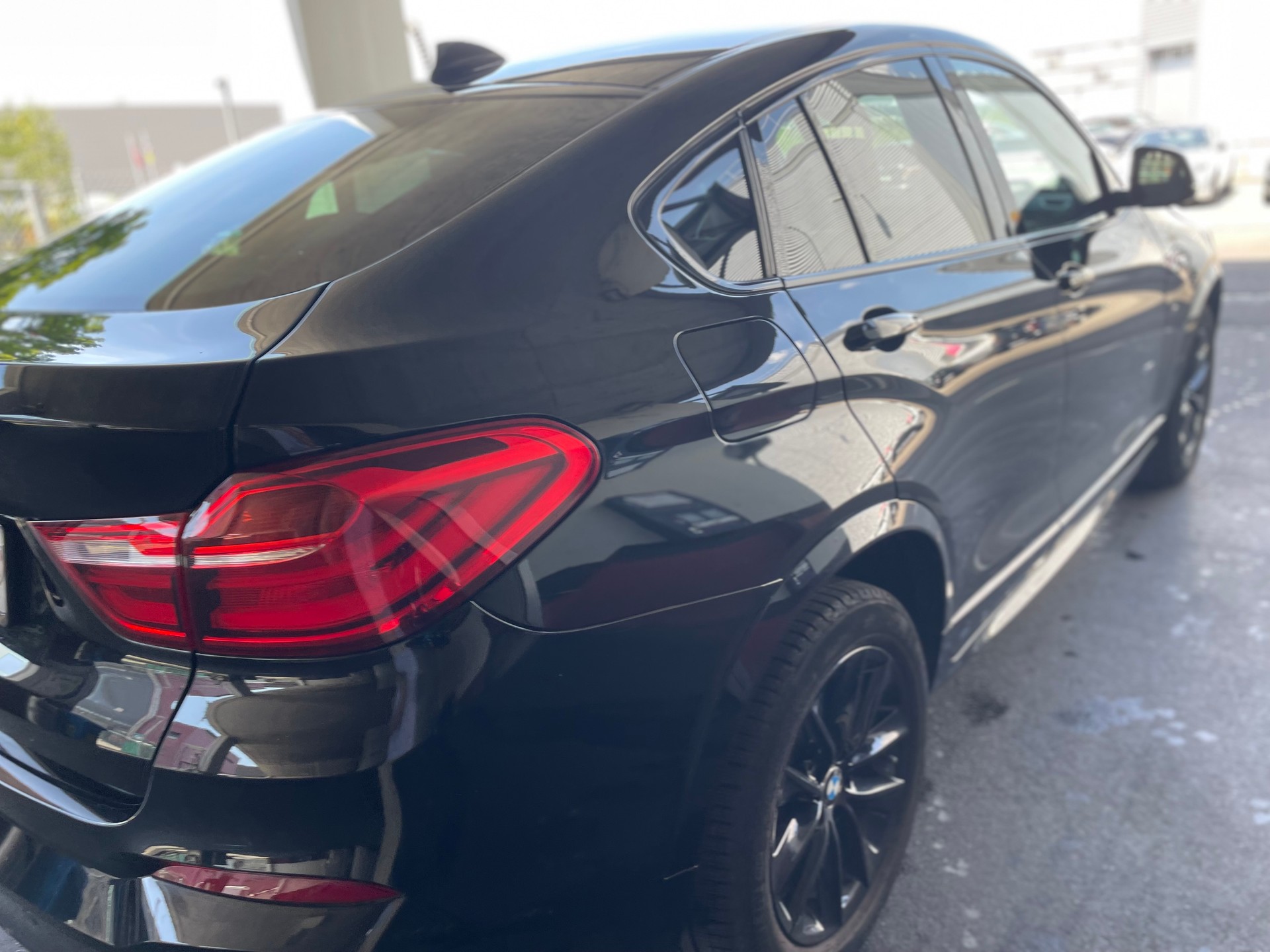 BMW X4 xDrive 20d M Sport Steptronic-image-2