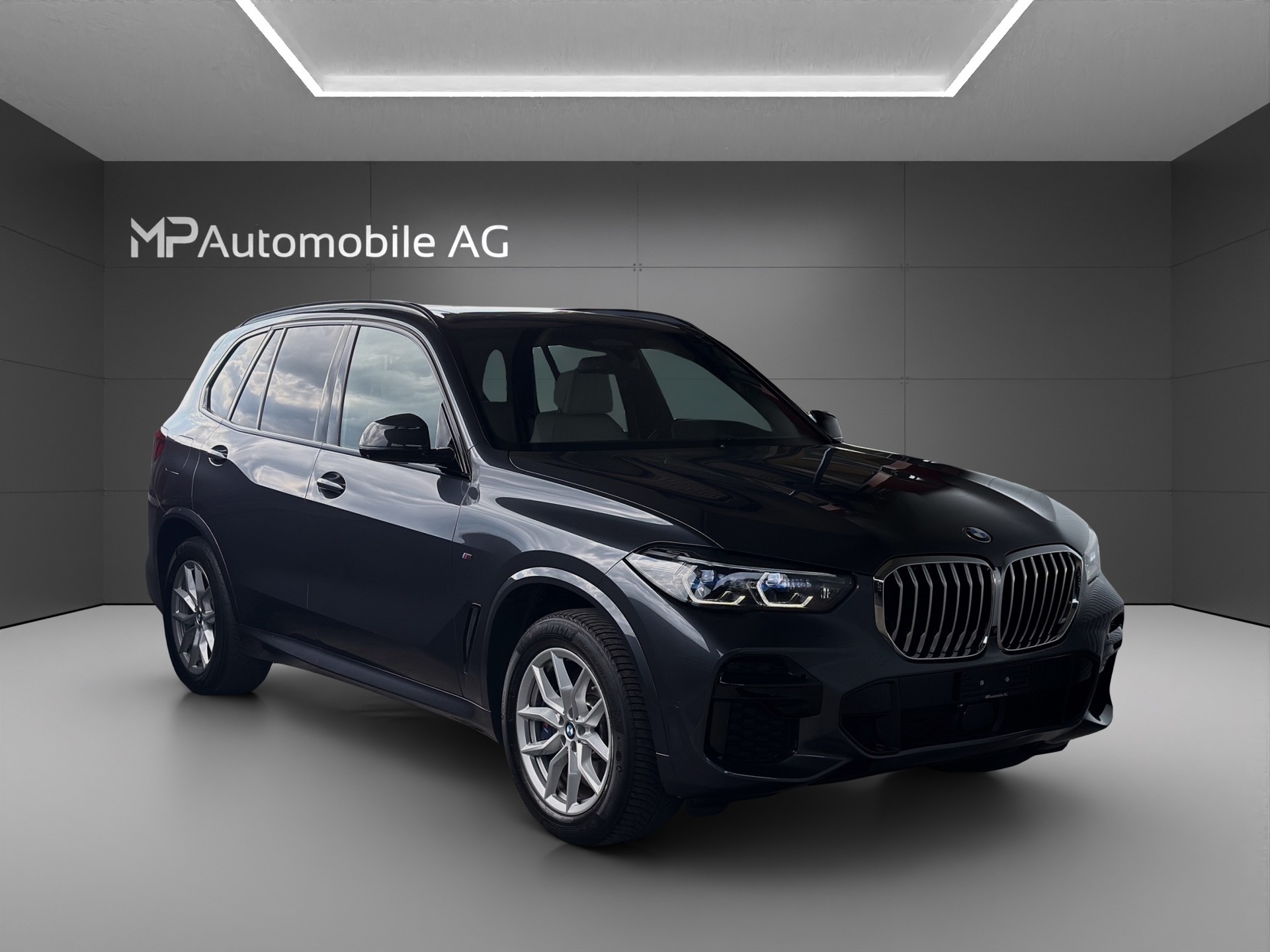 BMW X5 xDrive 48V 40d M Sport Steptronic-image-1