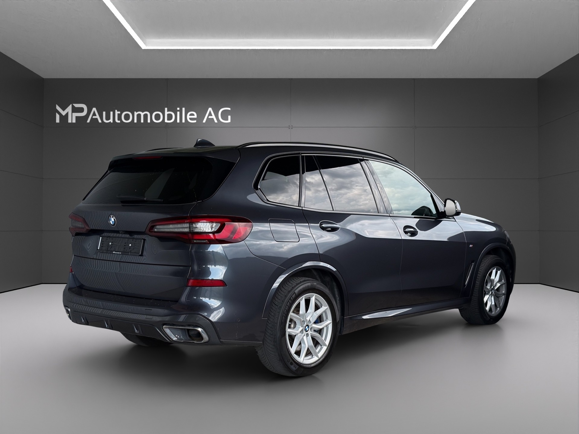 BMW X5 xDrive 48V 40d M Sport Steptronic-image-2
