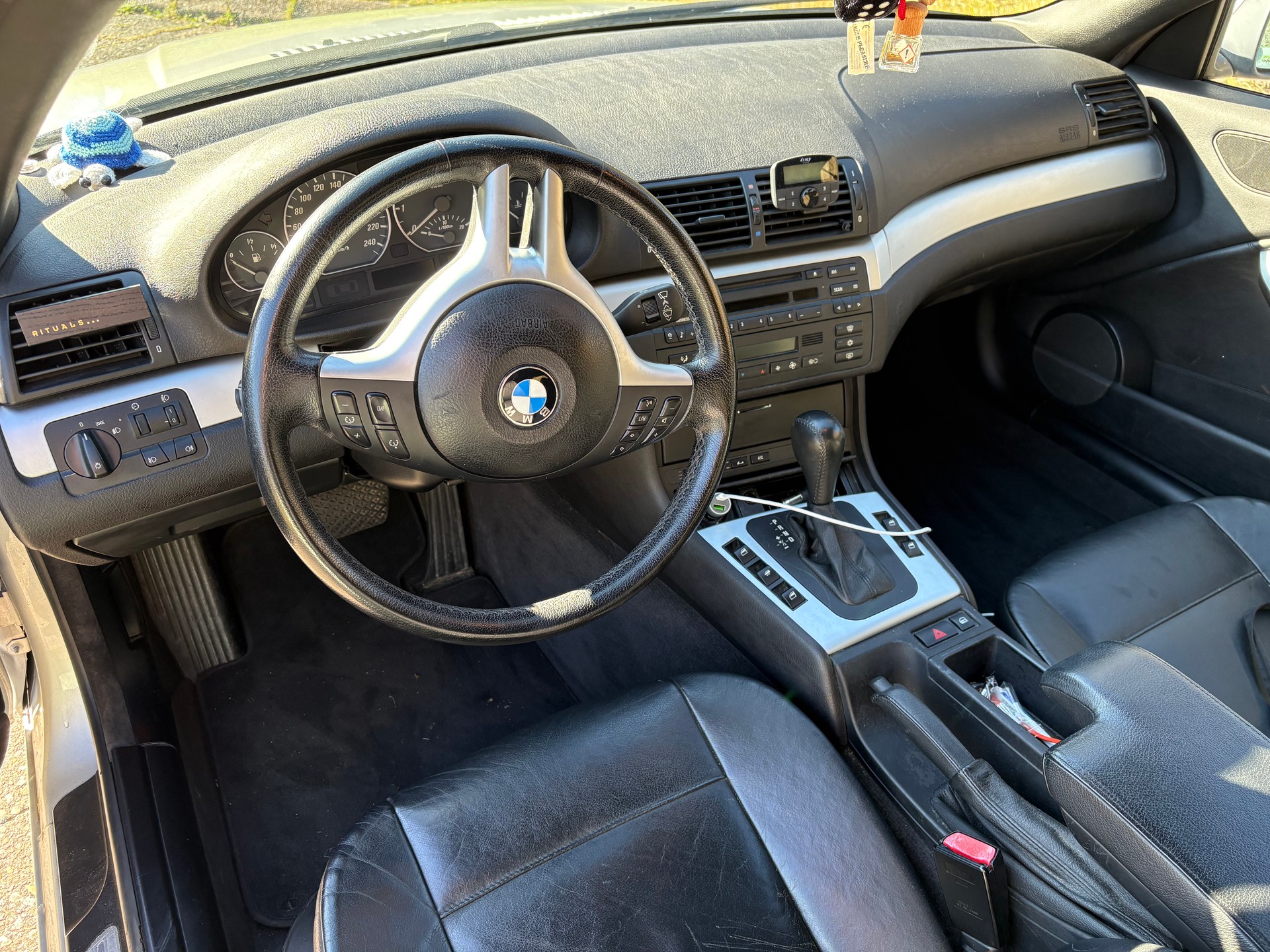 BMW 330Ci-image-2