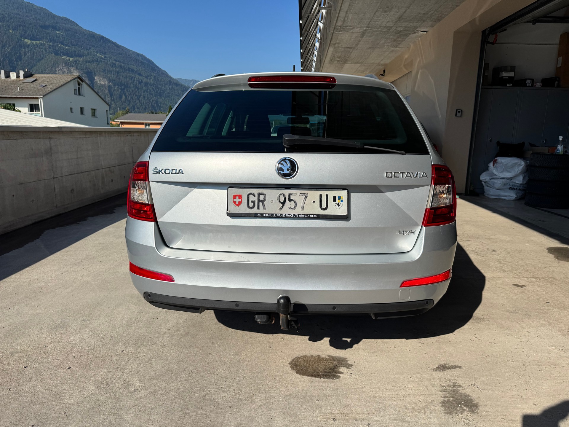 SKODA Octavia Combi 2.0 TDI Ambition 4x4-image-4
