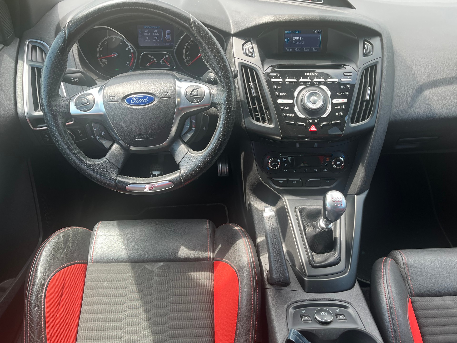 FORD Focus 2.0 SCTi ST-2-image-14