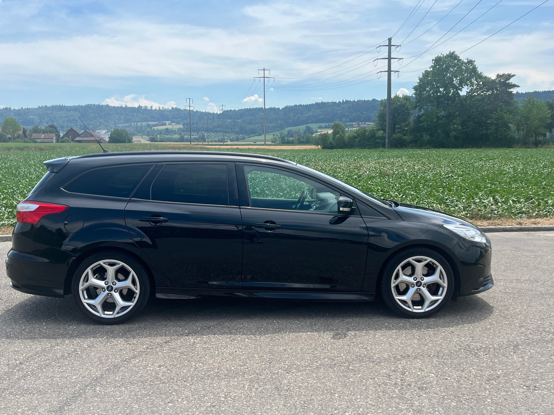 FORD Focus 2.0 SCTi ST-2-image-4