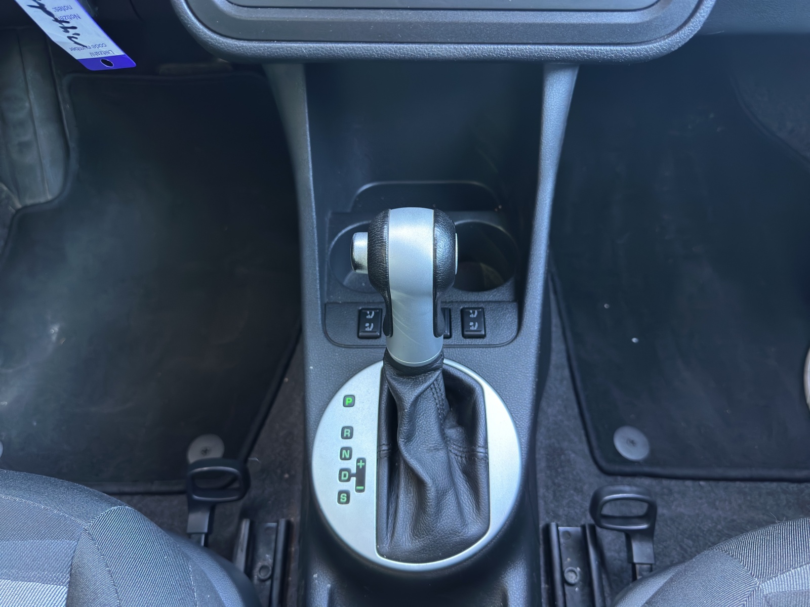 SKODA Roomster 1.6 Style-image-10