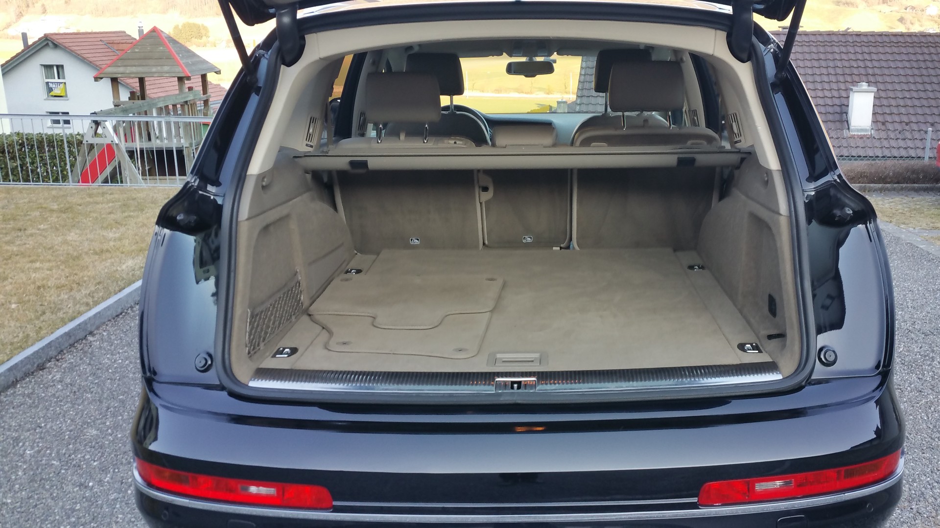 AUDI 4.2 V8 TDI quattro T-Tronic-image-3