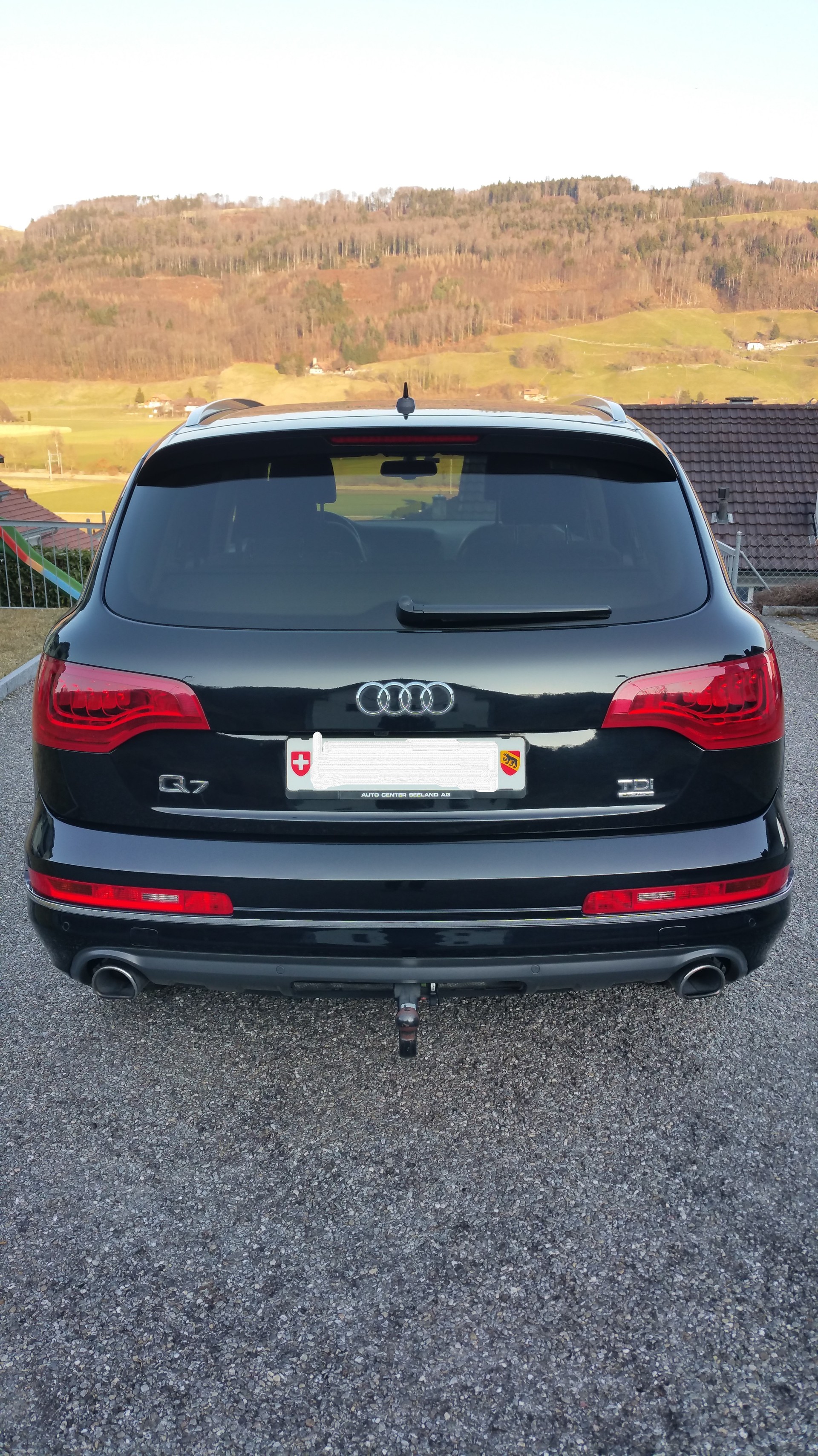 AUDI 4.2 V8 TDI quattro T-Tronic-image-1