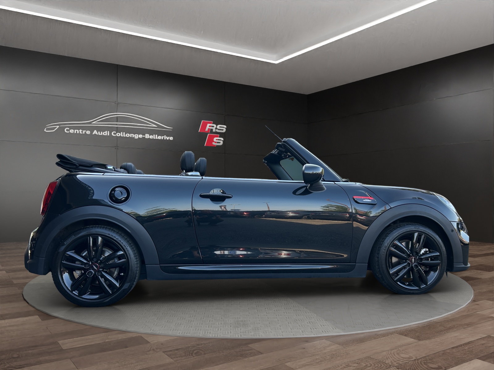 MINI Cooper S Cabriolet-image-6