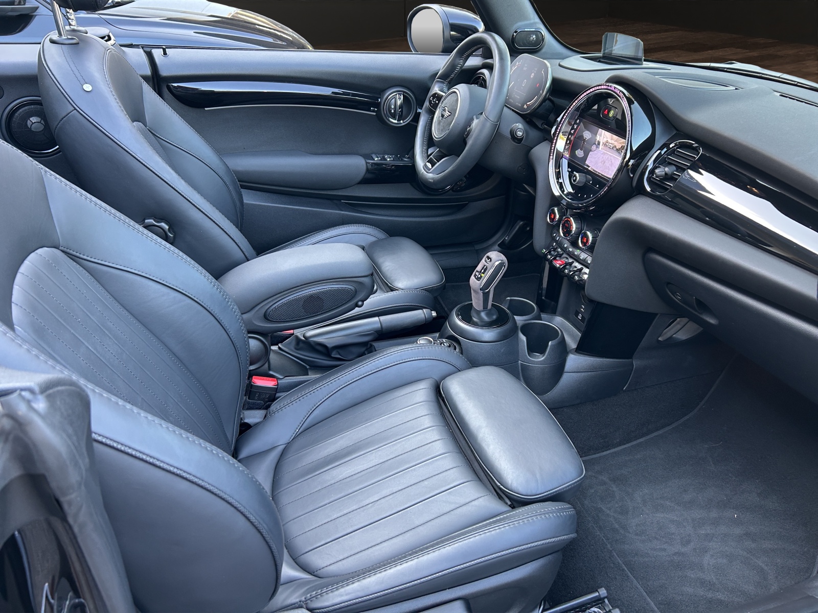 MINI Cooper S Cabriolet-image-15