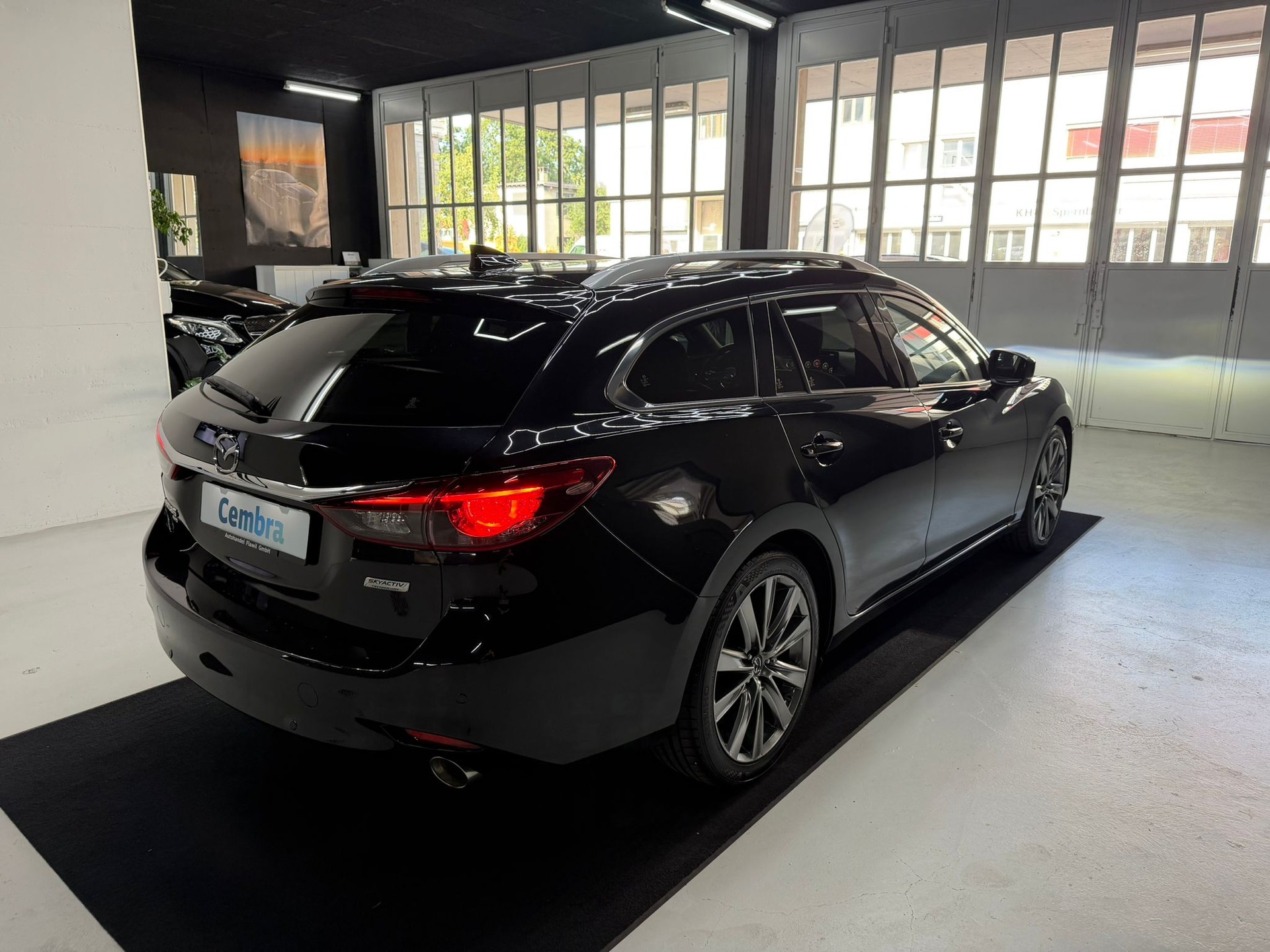 MAZDA 6 Sportwagon SKYACTIV-D 184 Revolution Automat AWD-image-17