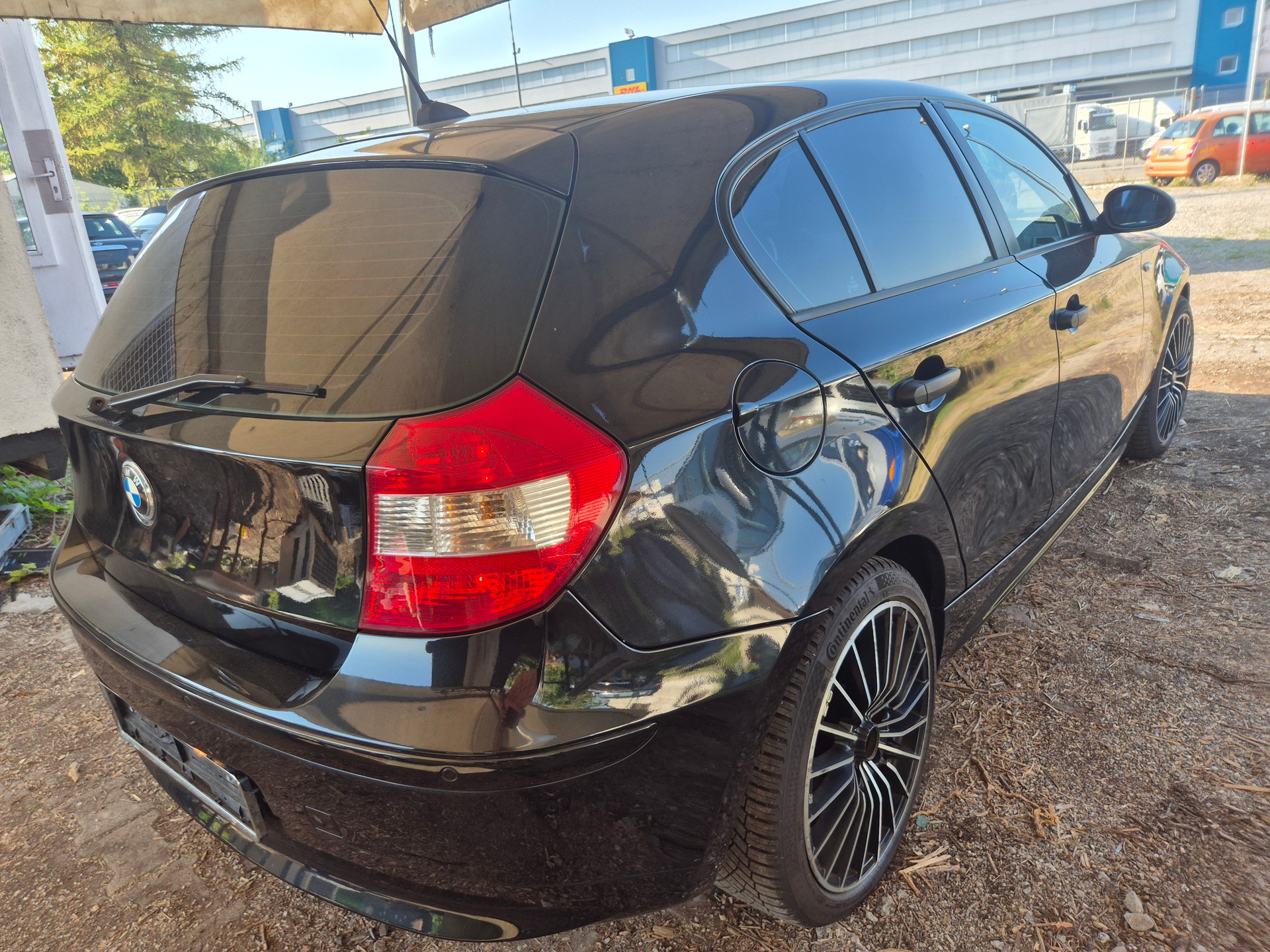 BMW 116i-image-7