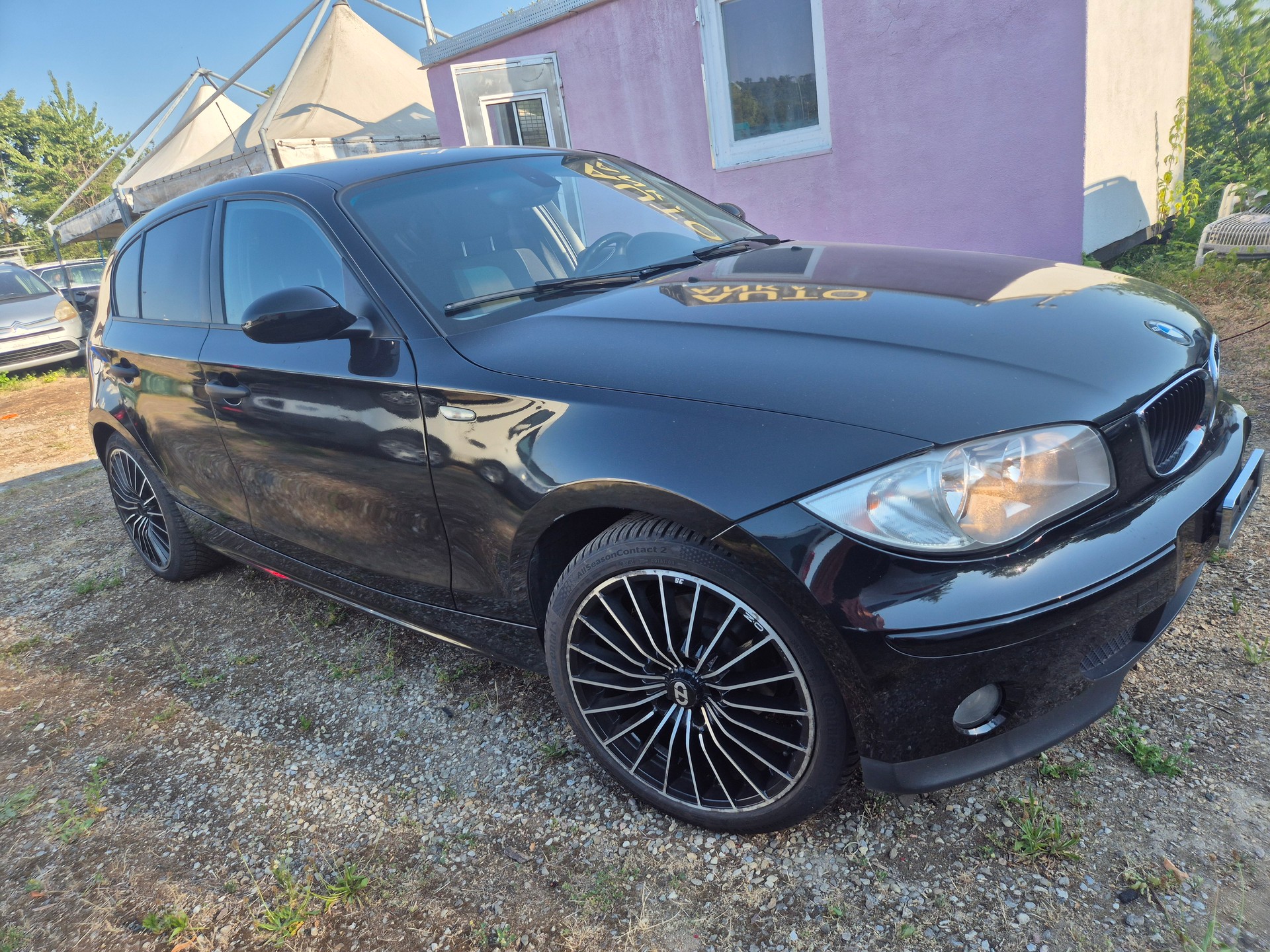 BMW 116i-image-1