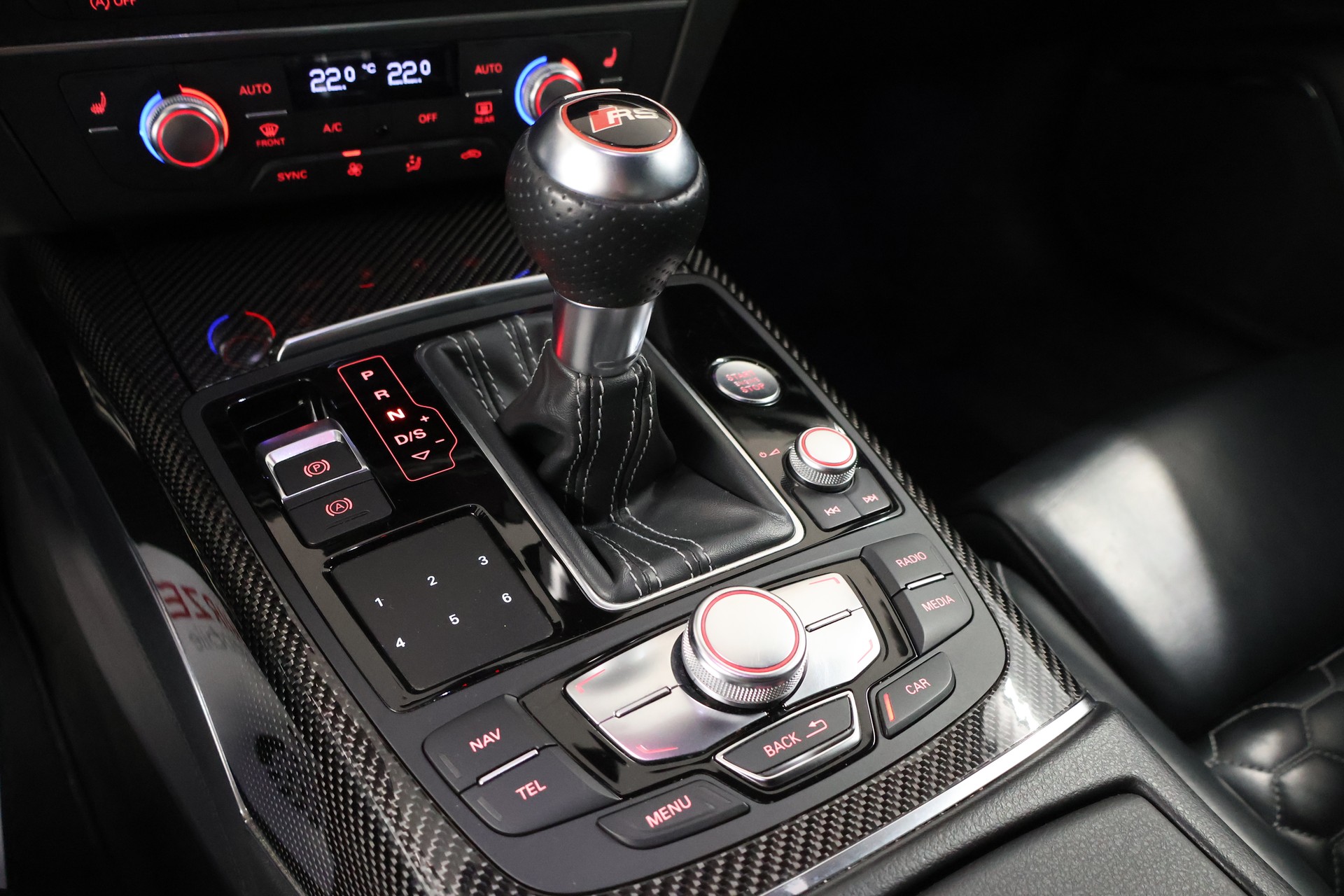 AUDI RS6 Avant 4.0 TFSI V8 quattro Tiptronic-image-24