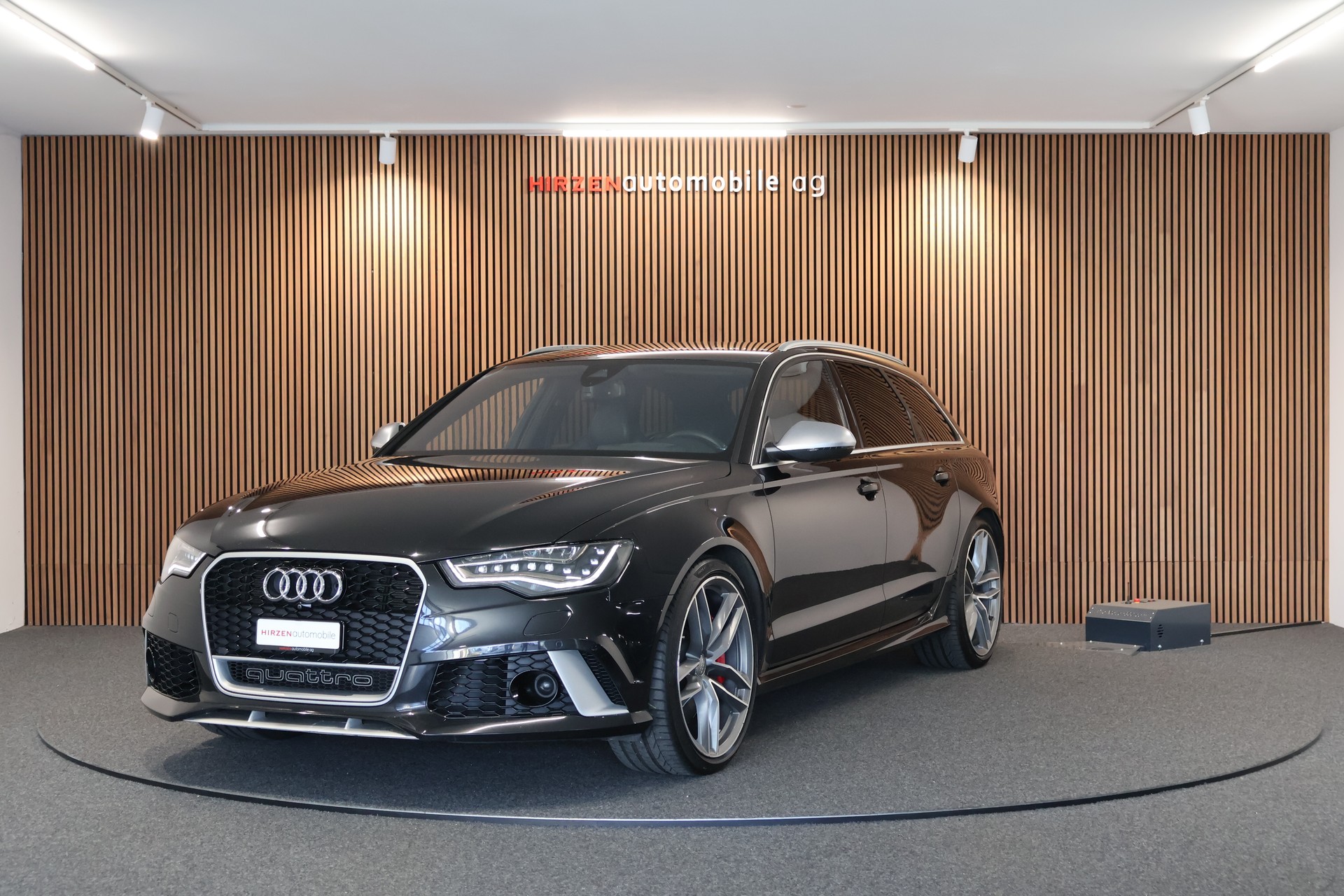 AUDI RS6 Avant 4.0 TFSI V8 quattro Tiptronic-image-0