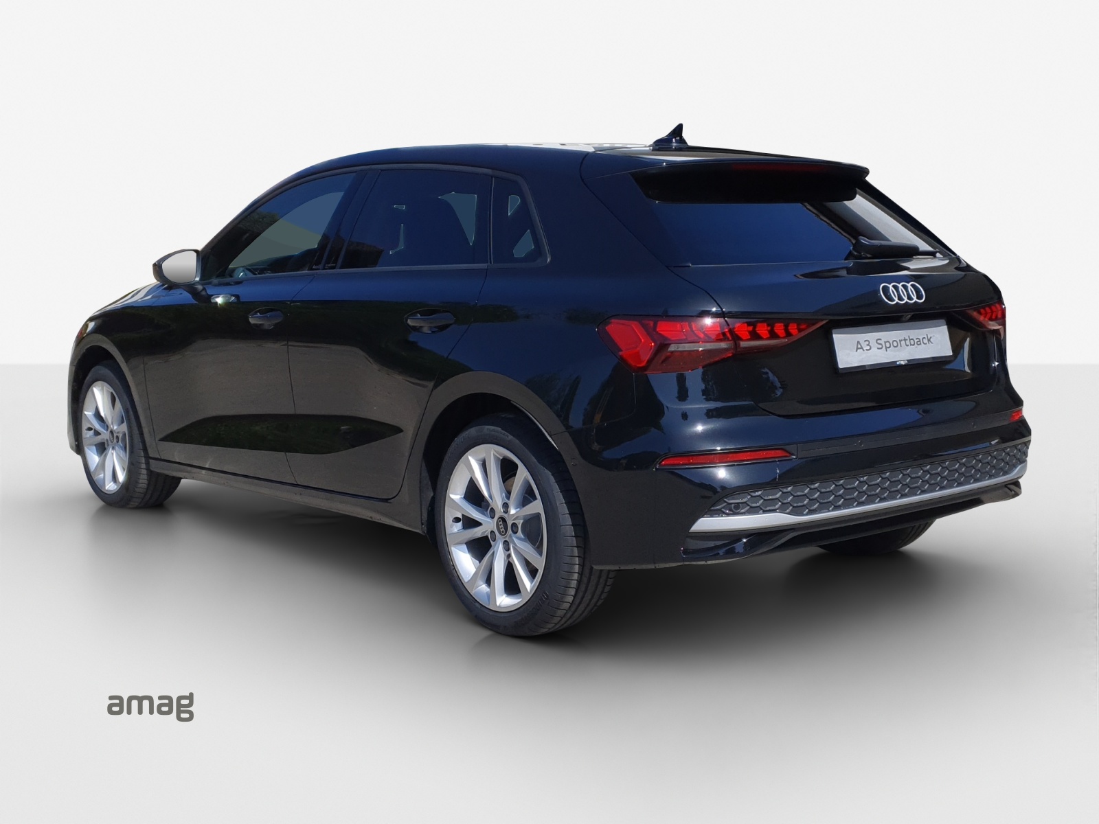 AUDI A3 Sportback TFSI 110 kW Attraction S tronic-showroom-element-2