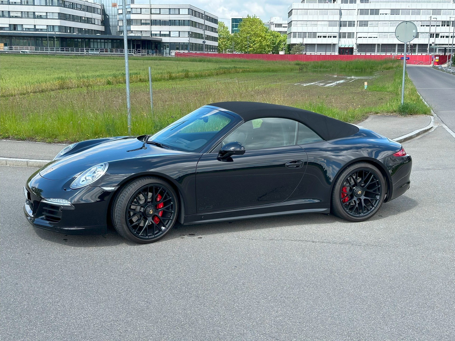 PORSCHE 3.8 Carrera GTS PDK Cabriolet-image-2