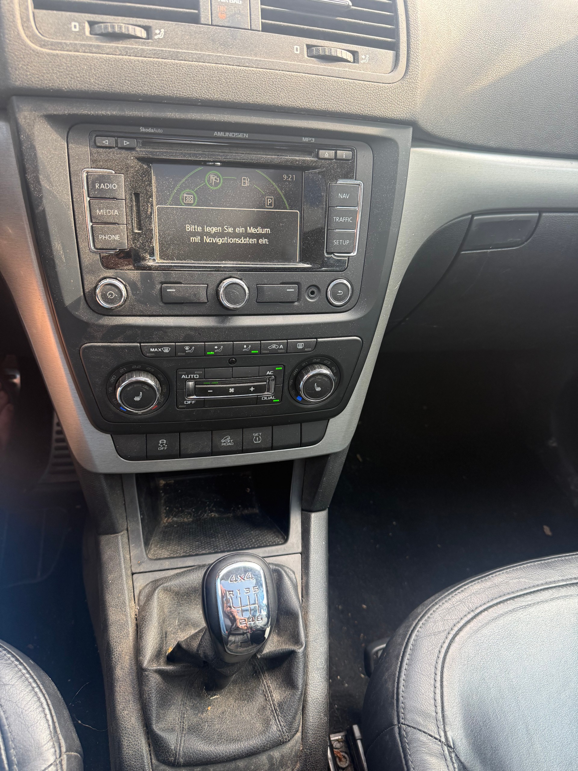 SKODA Yeti 2.0 TDI Ambition 4x4-image-6