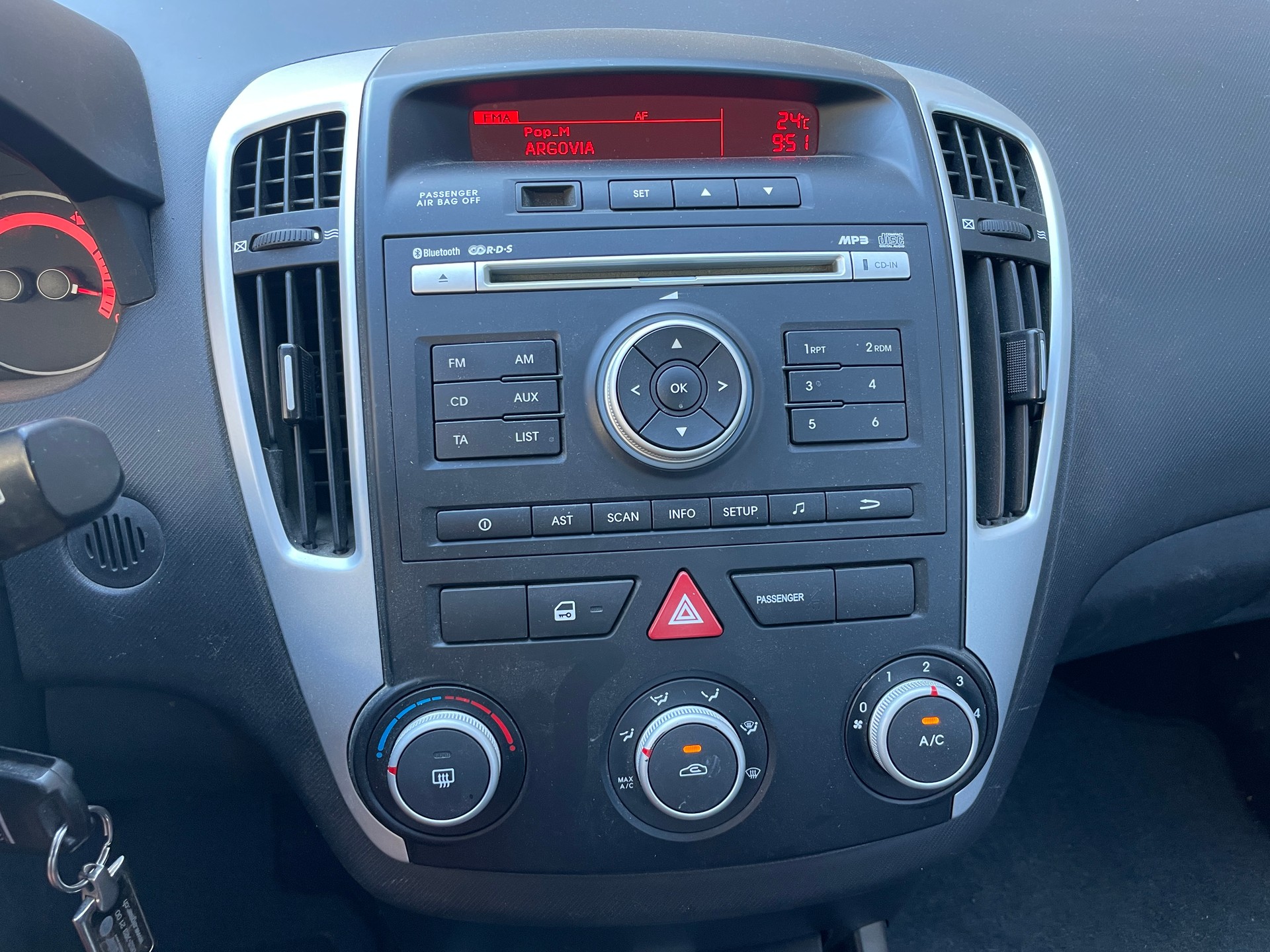 KIA Cee'd Sporty Wagon 1.4 16V _seven-image-20