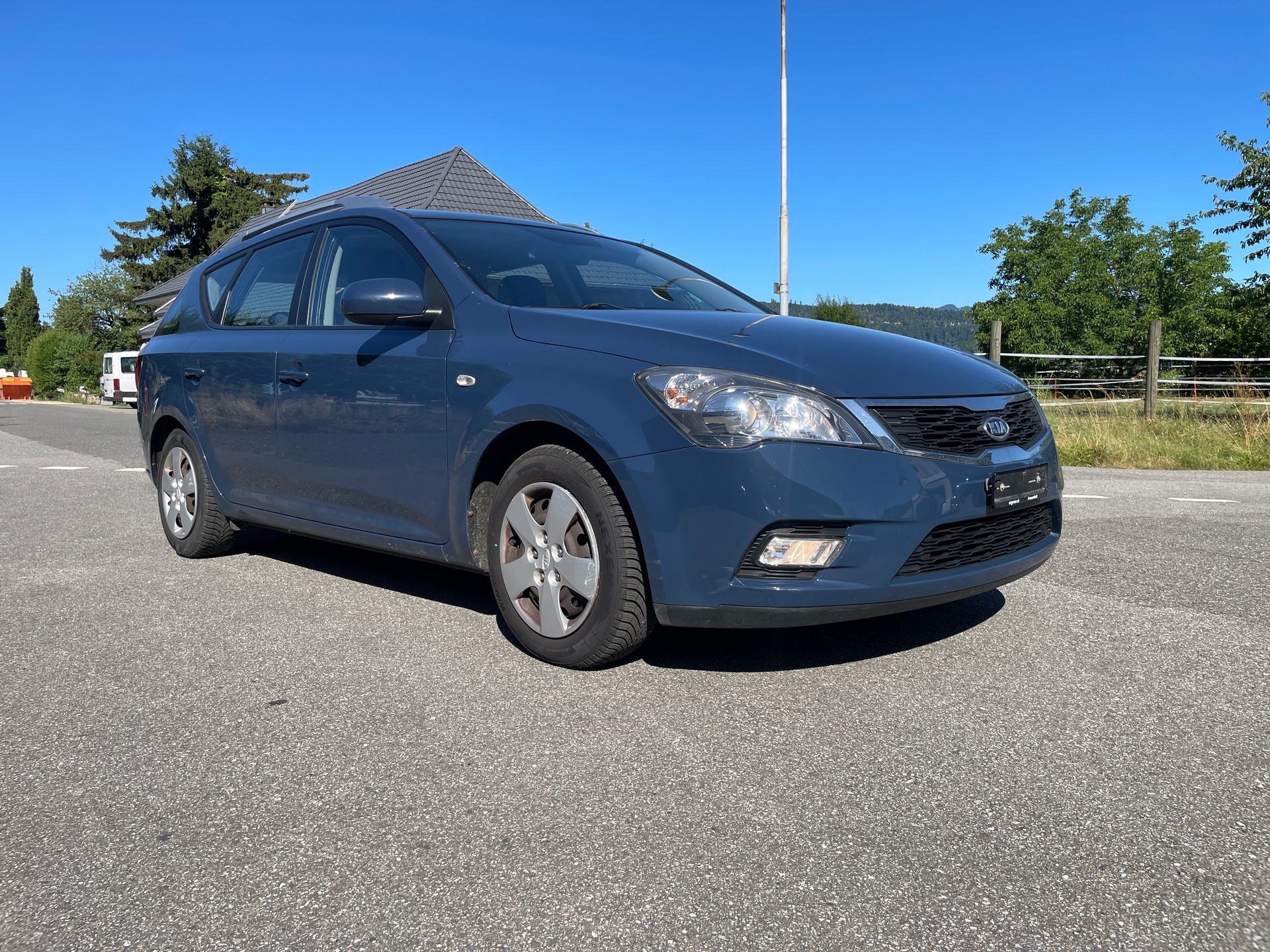 KIA Cee'd Sporty Wagon 1.4 16V _seven-image-8