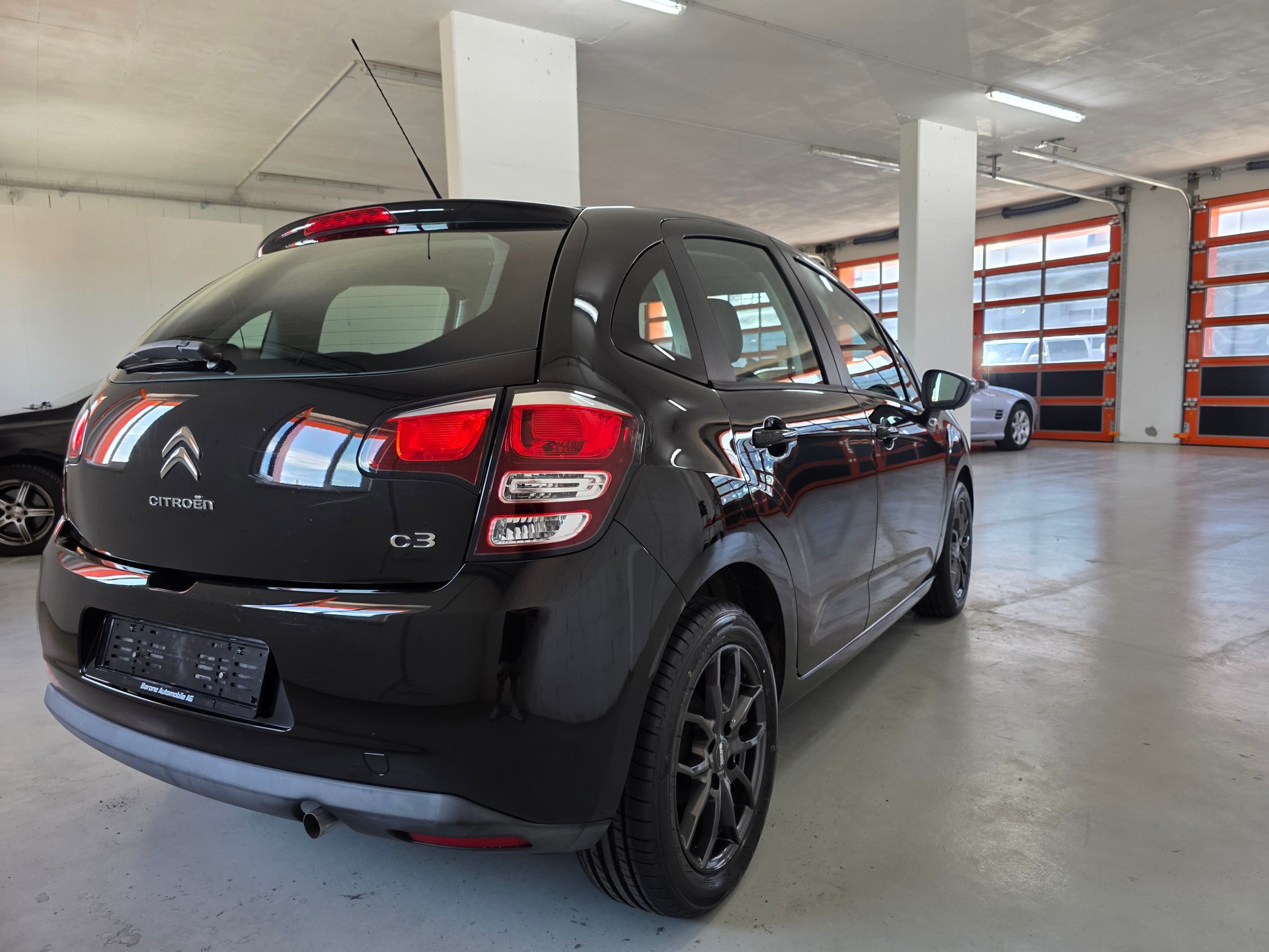 CITROEN C3 1.2i Attraction-image-3
