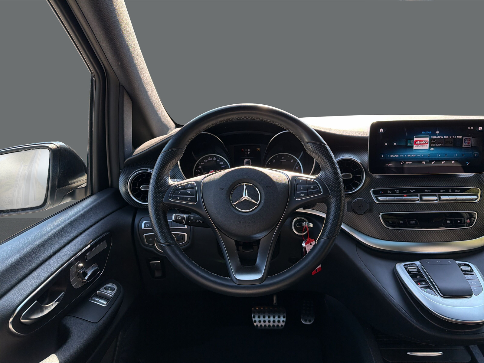 MERCEDES-BENZ V 250 d Avantgarde L 4M-image-9