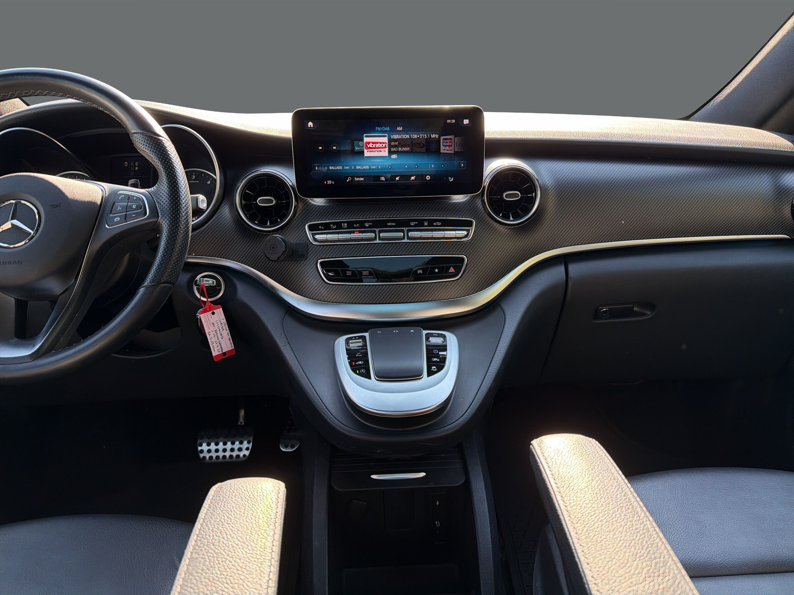 MERCEDES-BENZ V 250 d Avantgarde L 4M-image-14
