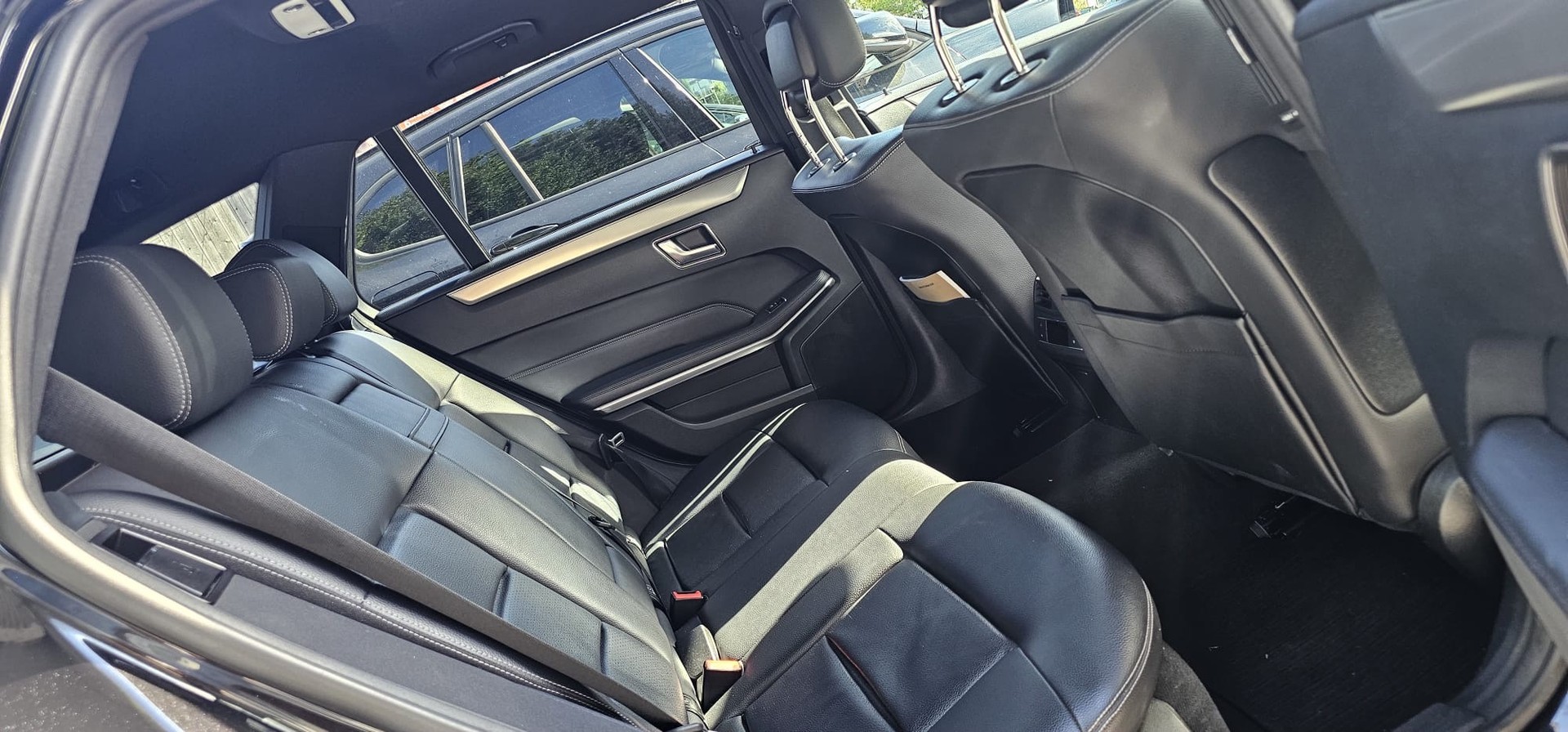 MERCEDES-BENZ E 200 BlueTEC Avantgarde 7G-Tronic-image-9