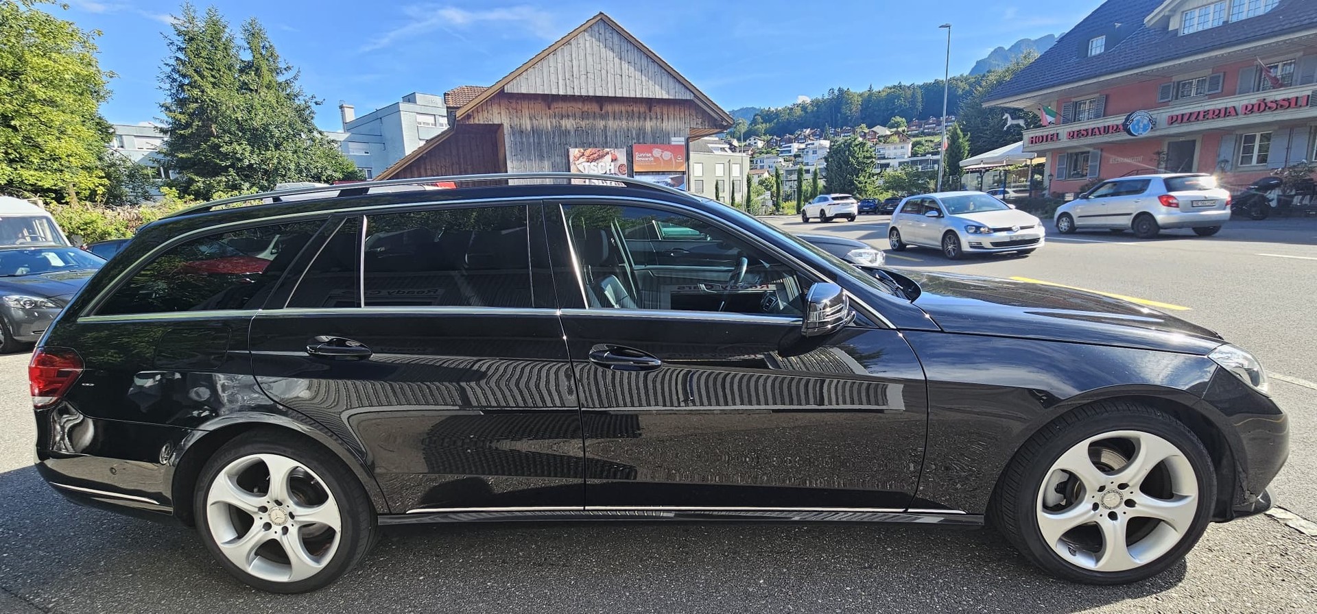 MERCEDES-BENZ E 200 BlueTEC Avantgarde 7G-Tronic-image-4