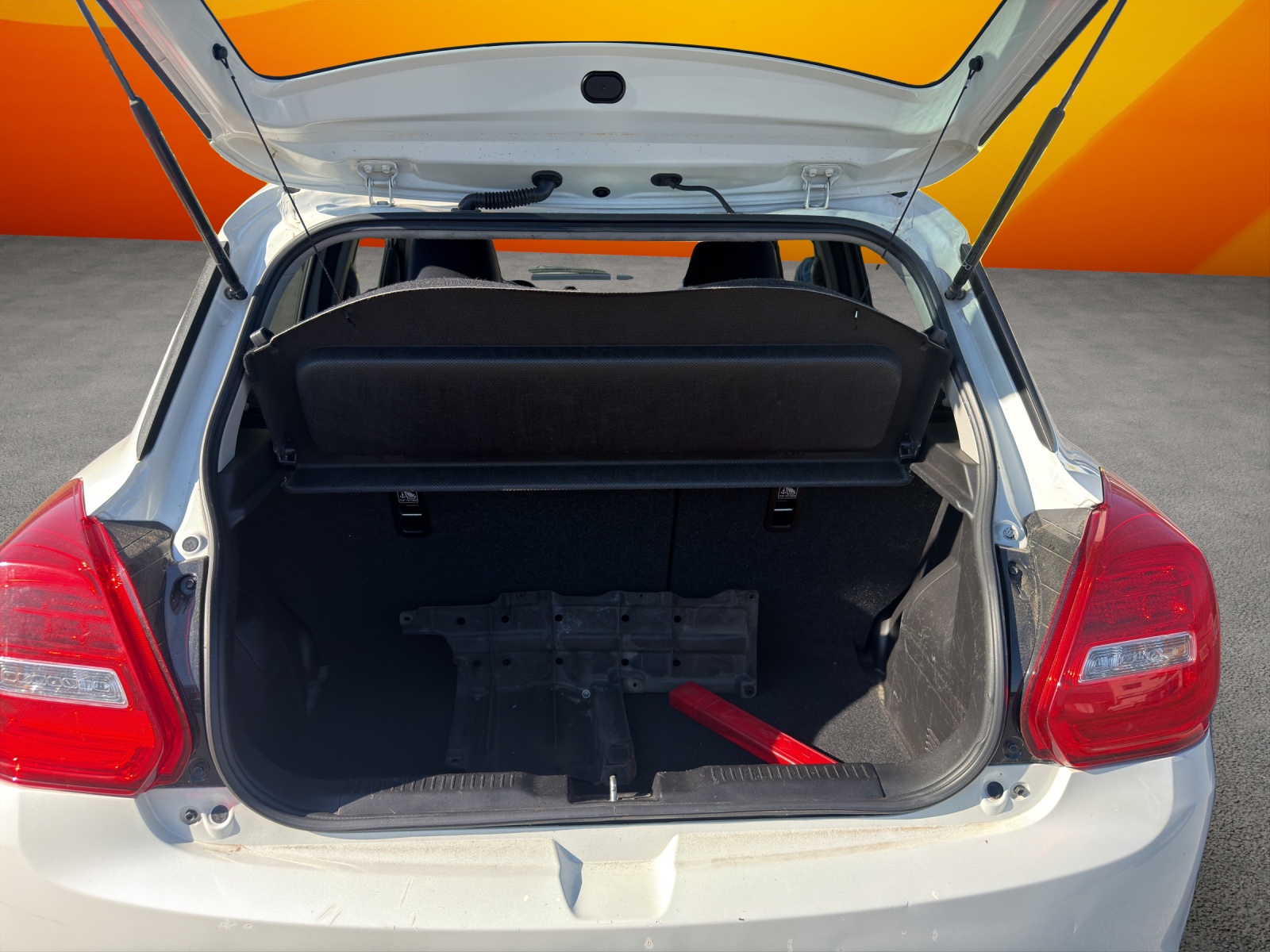 SUZUKI Swift 1.2i 16V SHVS Compact Top Hybrid Allgrip 4x4-image-12