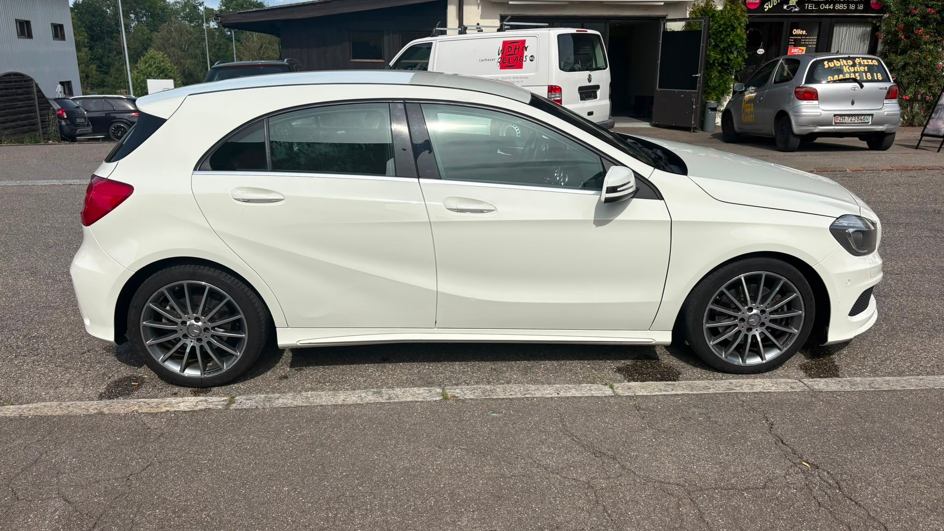 MERCEDES-BENZ A 250 4Matic 7G-DCT-image-4