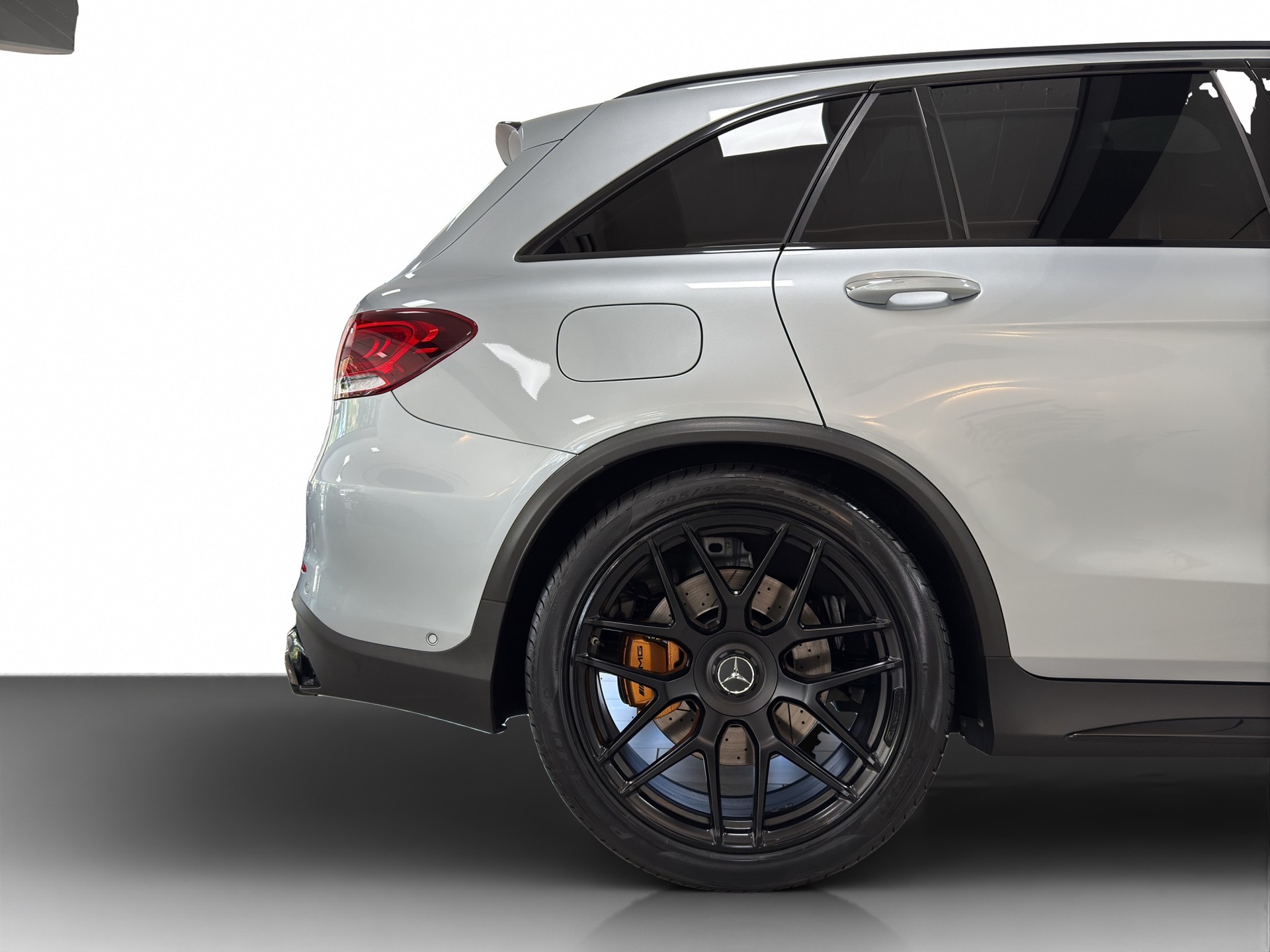 MERCEDES-BENZ GLC 63 S AMG 4Matic 9G-Tronic-image-12