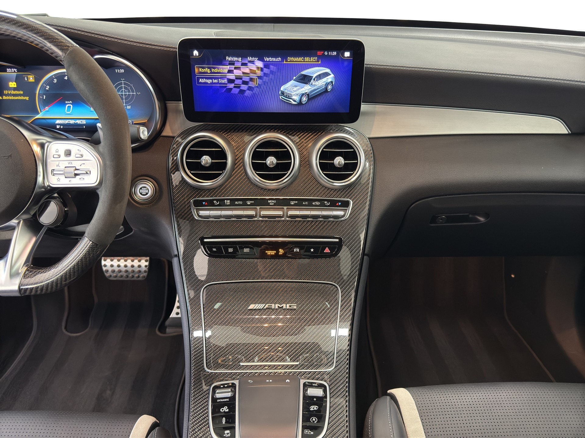 MERCEDES-BENZ GLC 63 S AMG 4Matic 9G-Tronic-image-25