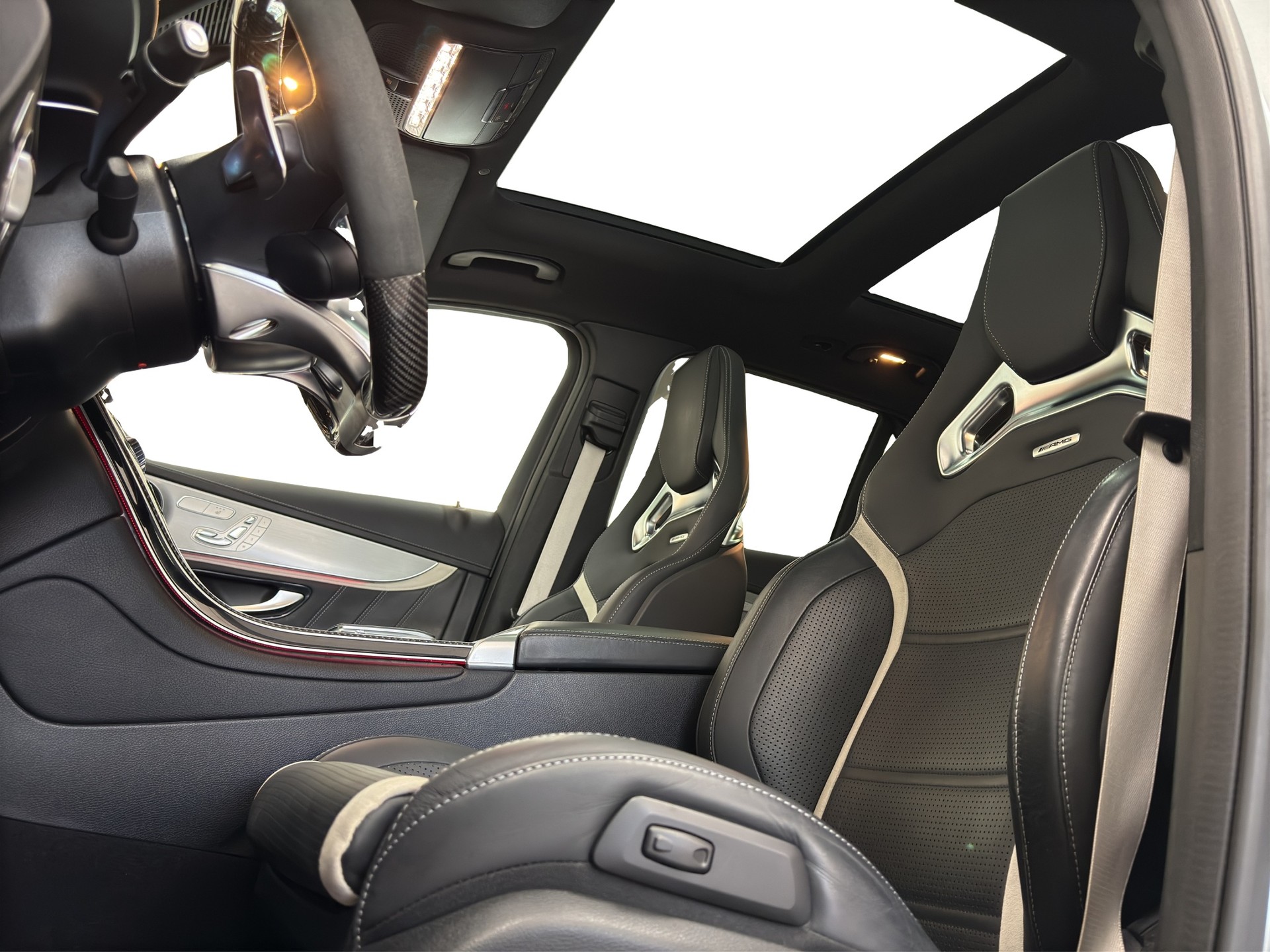 MERCEDES-BENZ GLC 63 S AMG 4Matic 9G-Tronic-image-20
