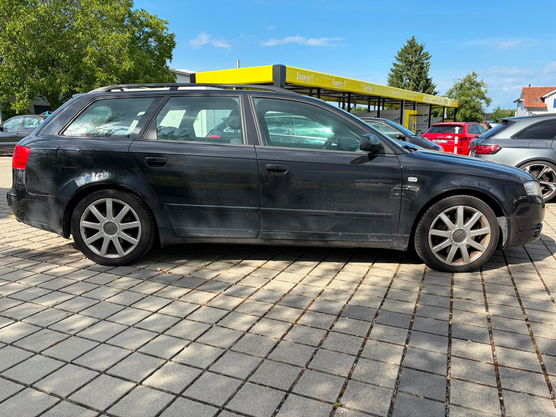AUDI A4 Avant 2.0 Turbo FSI quattro-image-4