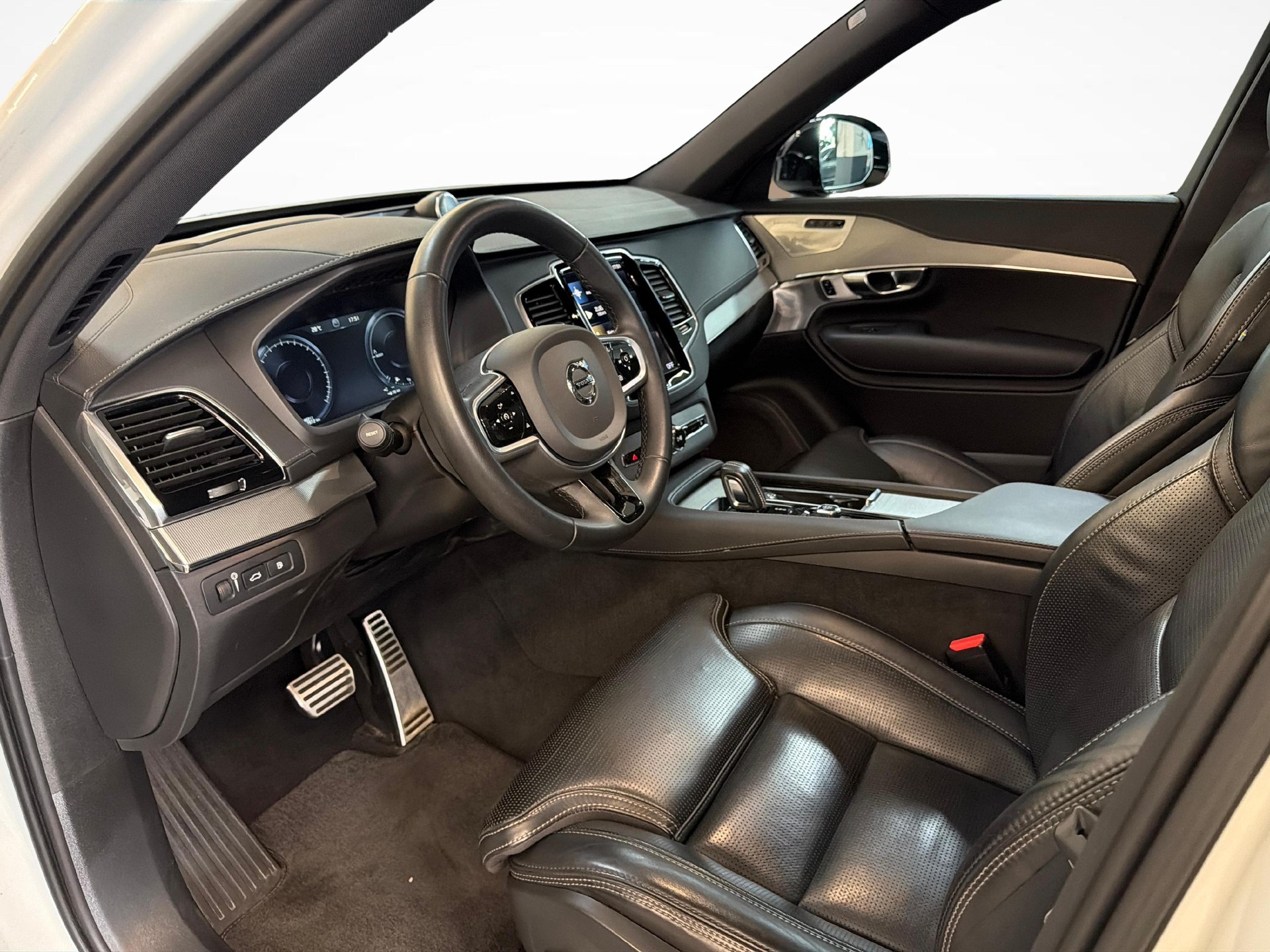 VOLVO XC90 2.0 T8 TE R-Design 7P. eAWD-image-11