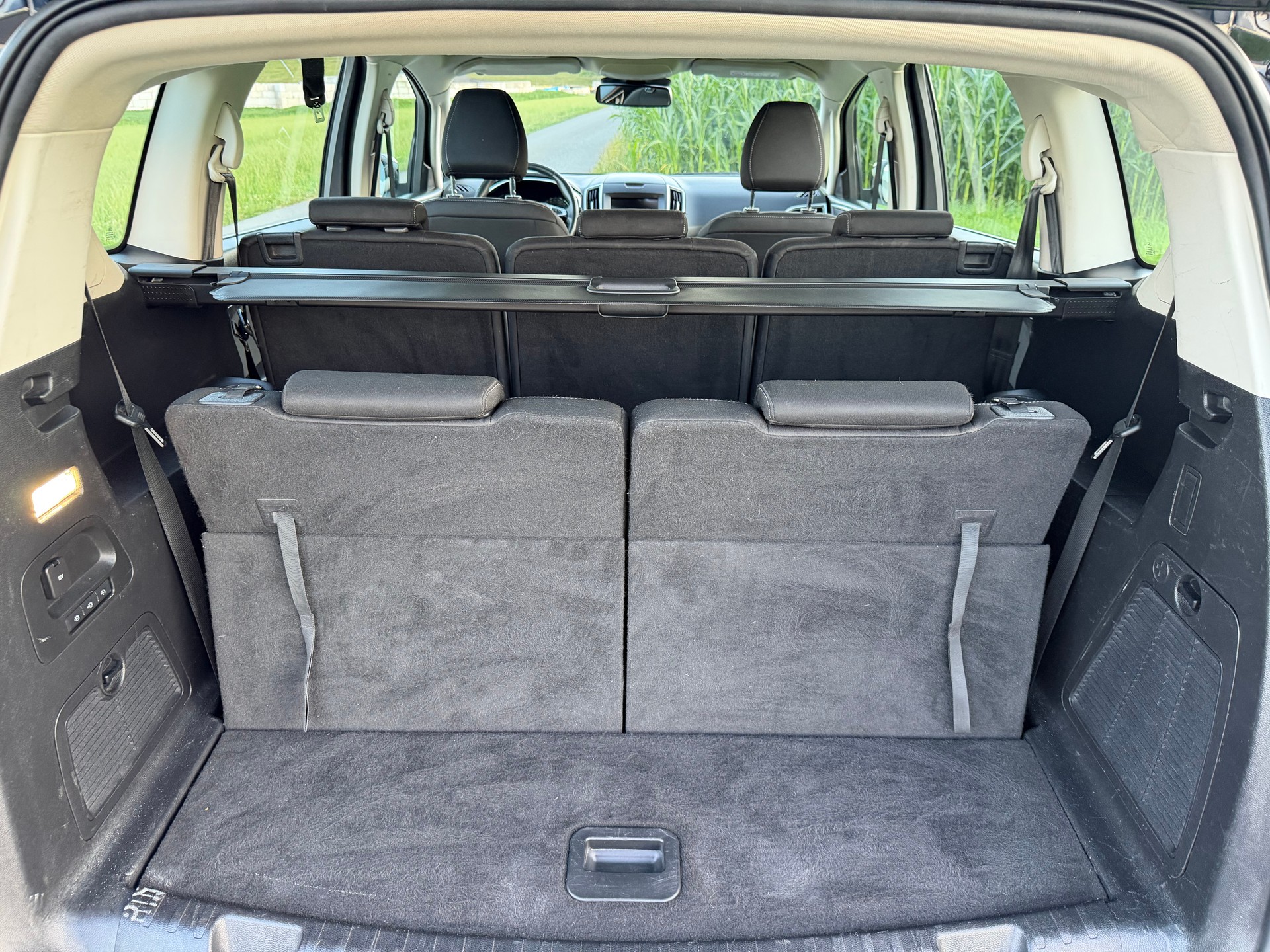 FORD S-Max 1.5 SCTi Titanium-image-12