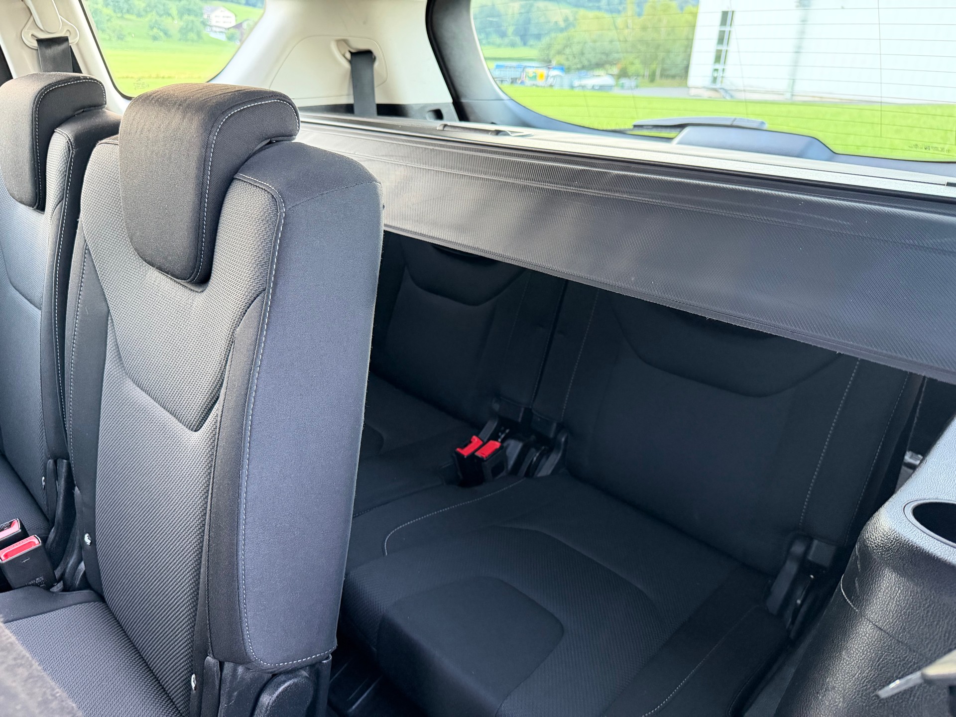 FORD S-Max 1.5 SCTi Titanium-image-11